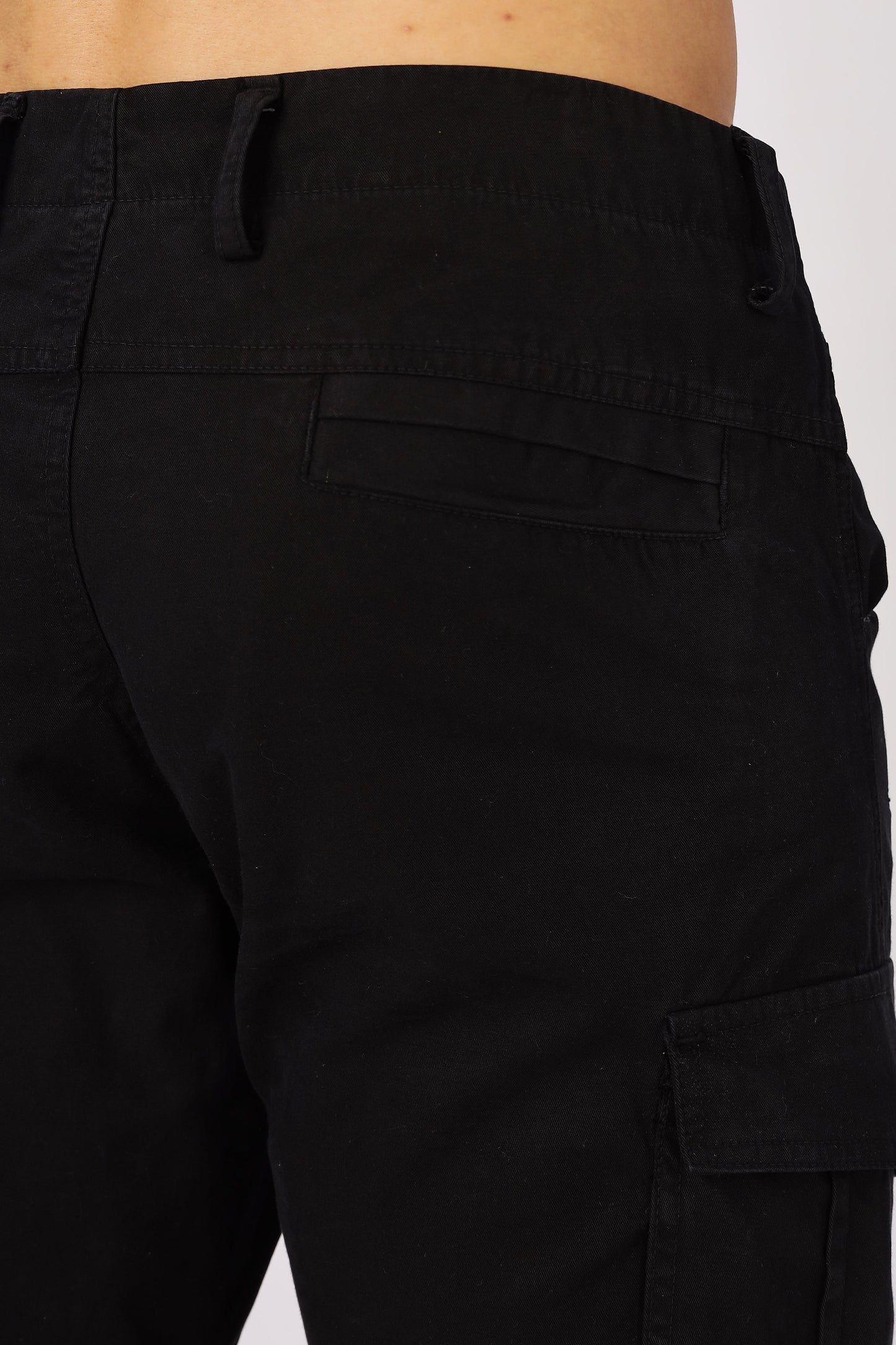 Men Dyed Bulky Cargo-Black