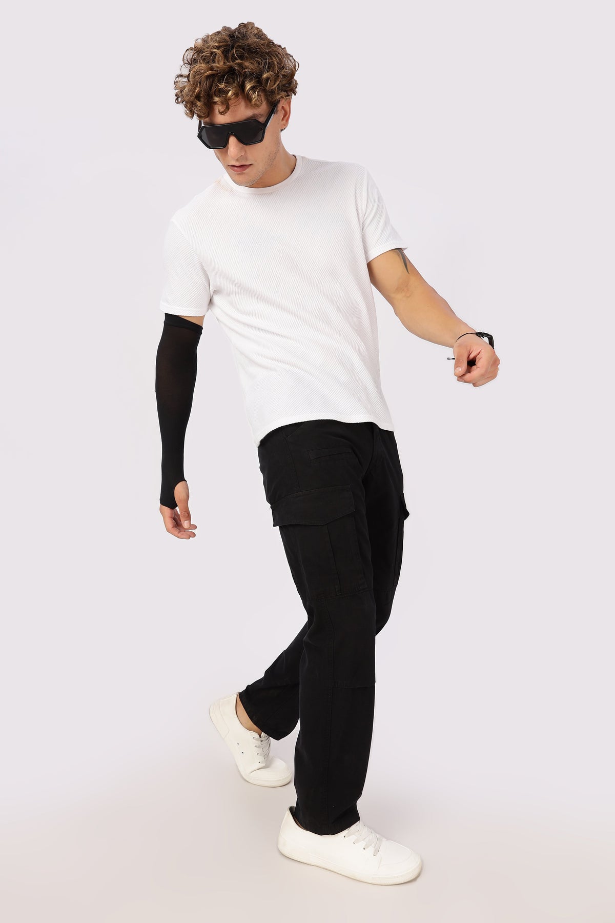 Men Dyed Bulky Cargo-Black