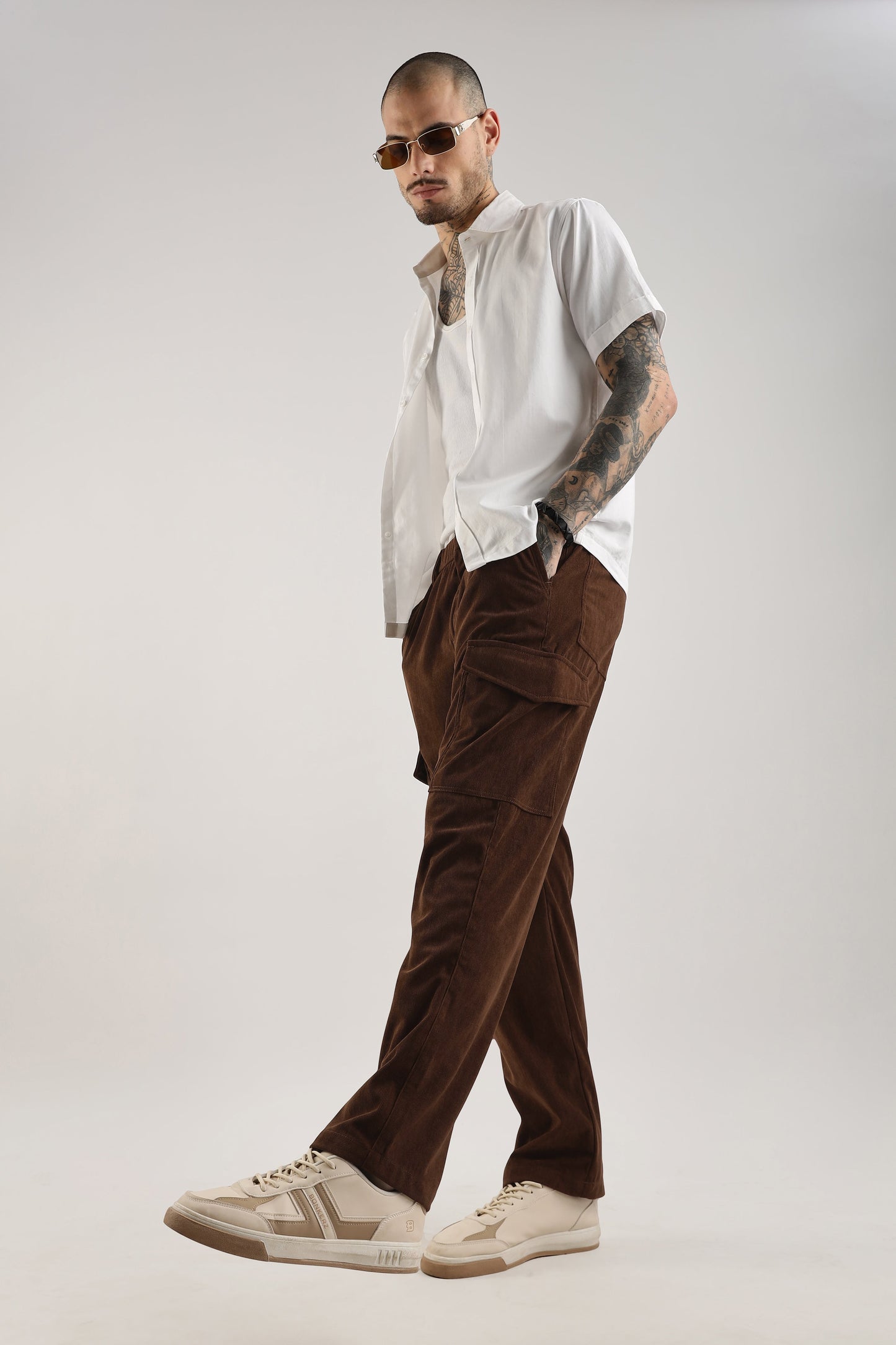 Men Corduroy Relaxed Cargo-Brown