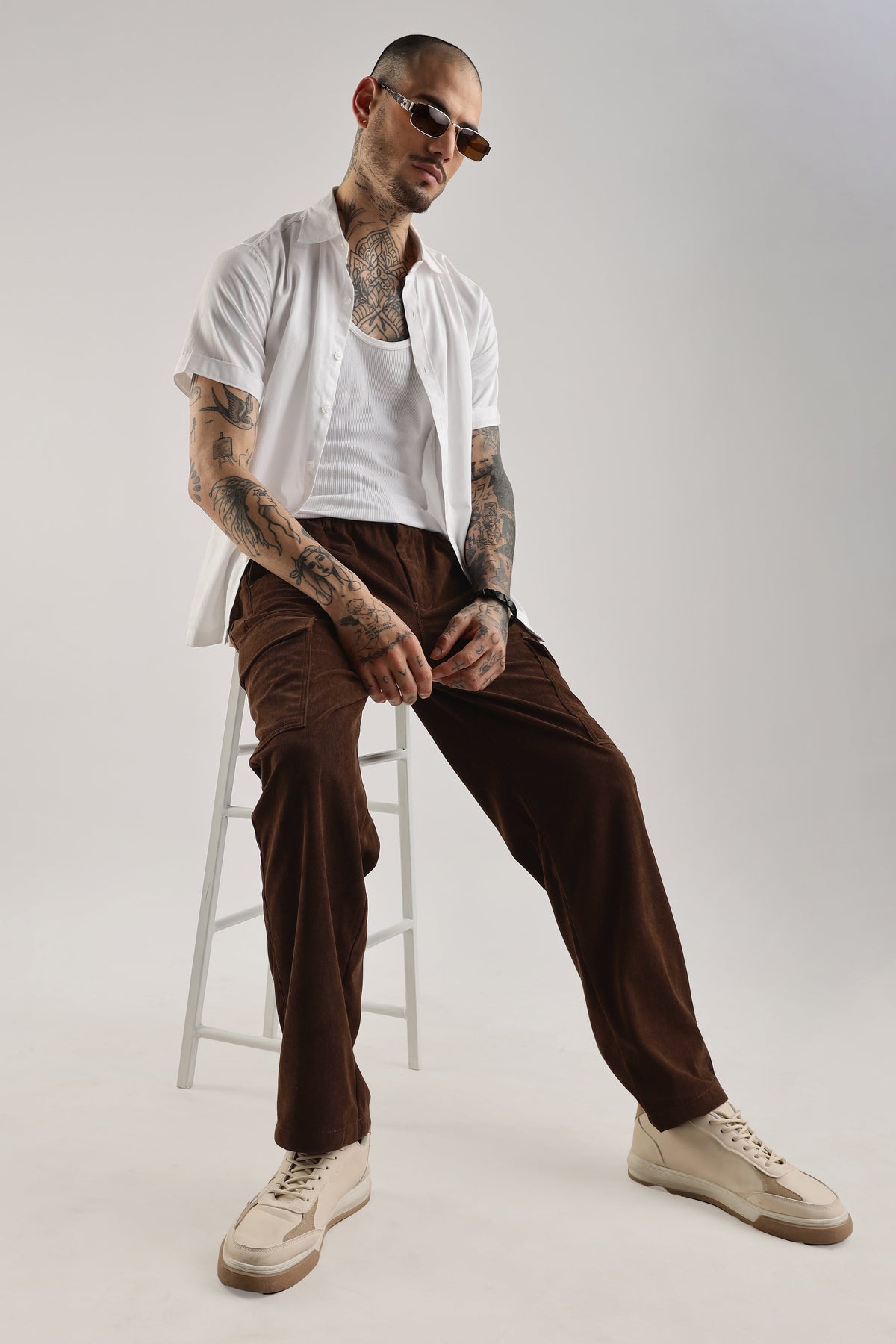 Men Corduroy Relaxed Cargo-Brown