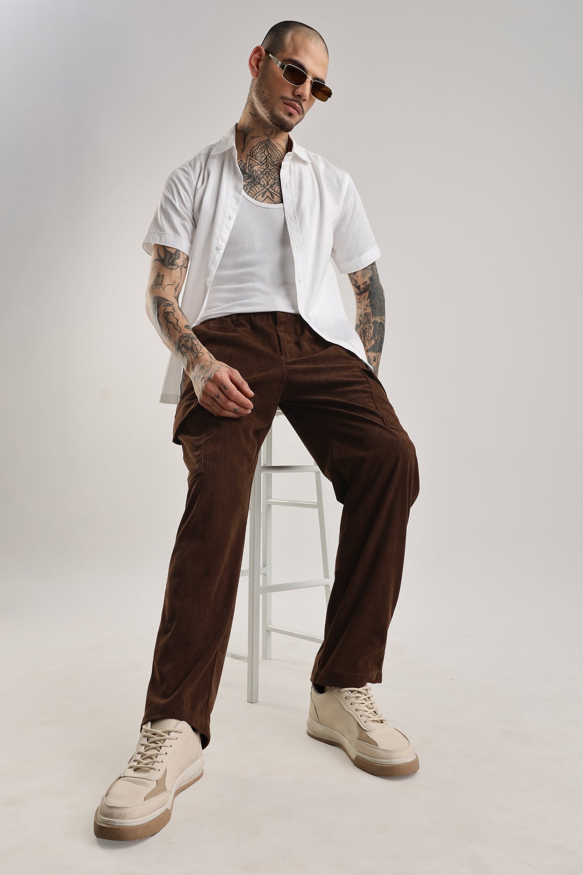 Men Corduroy Relaxed Cargo-Brown