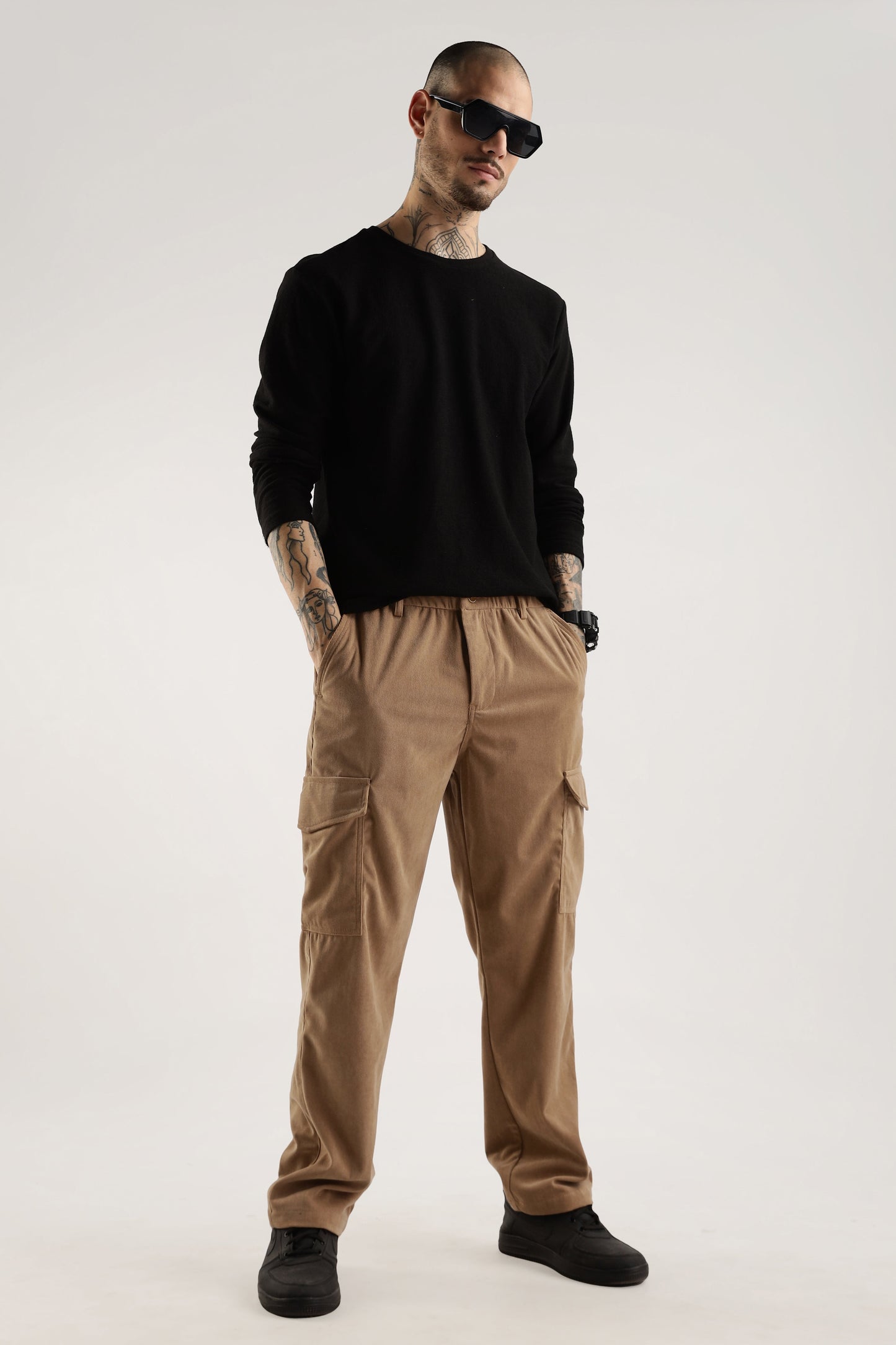 Men Corduroy Relaxed Cargo-Khakhi