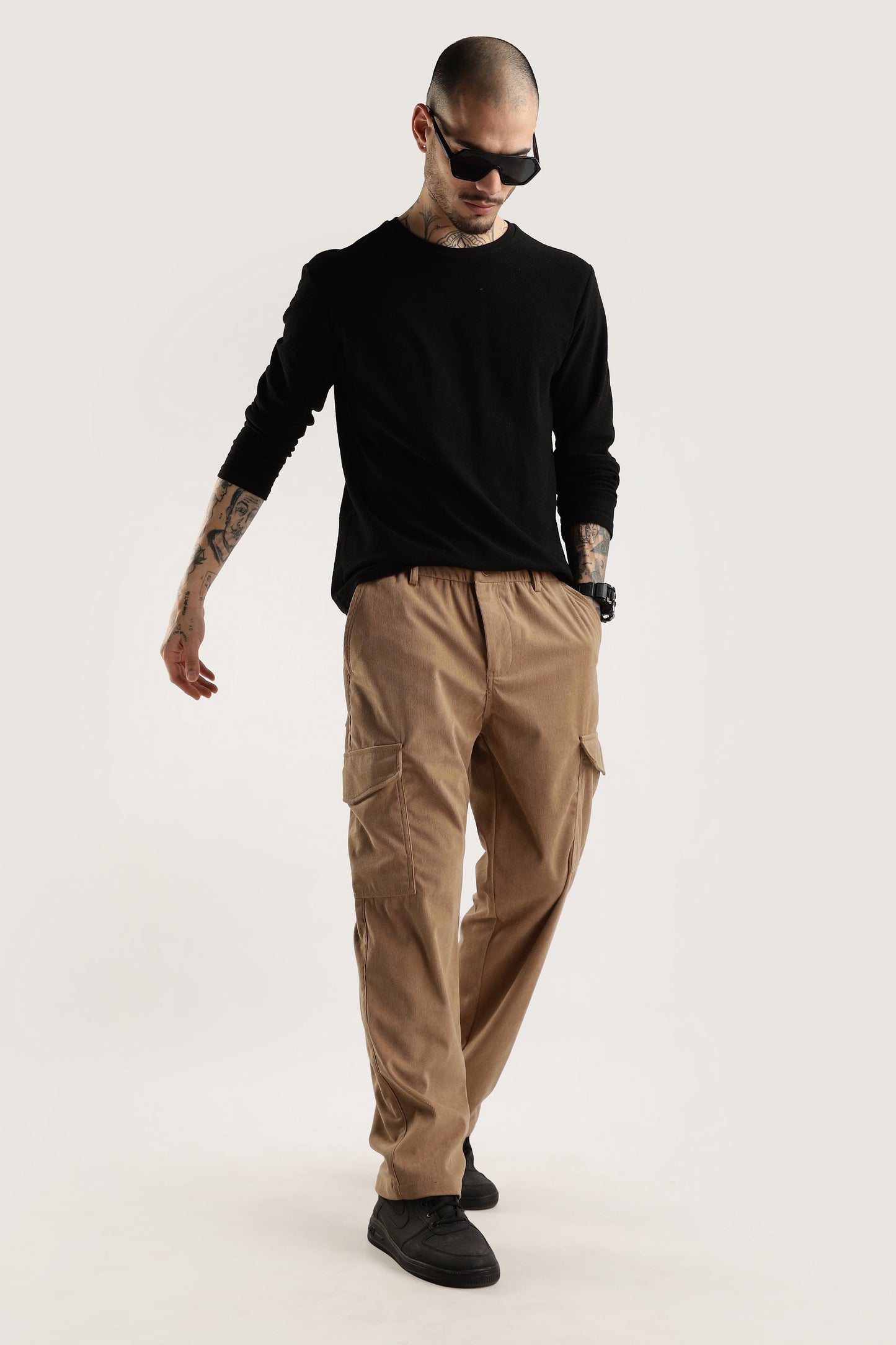 Men Corduroy Relaxed Cargo-Khakhi