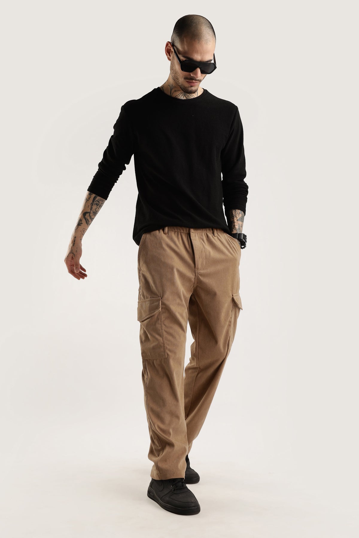 Men Corduroy Relaxed Cargo-Khakhi