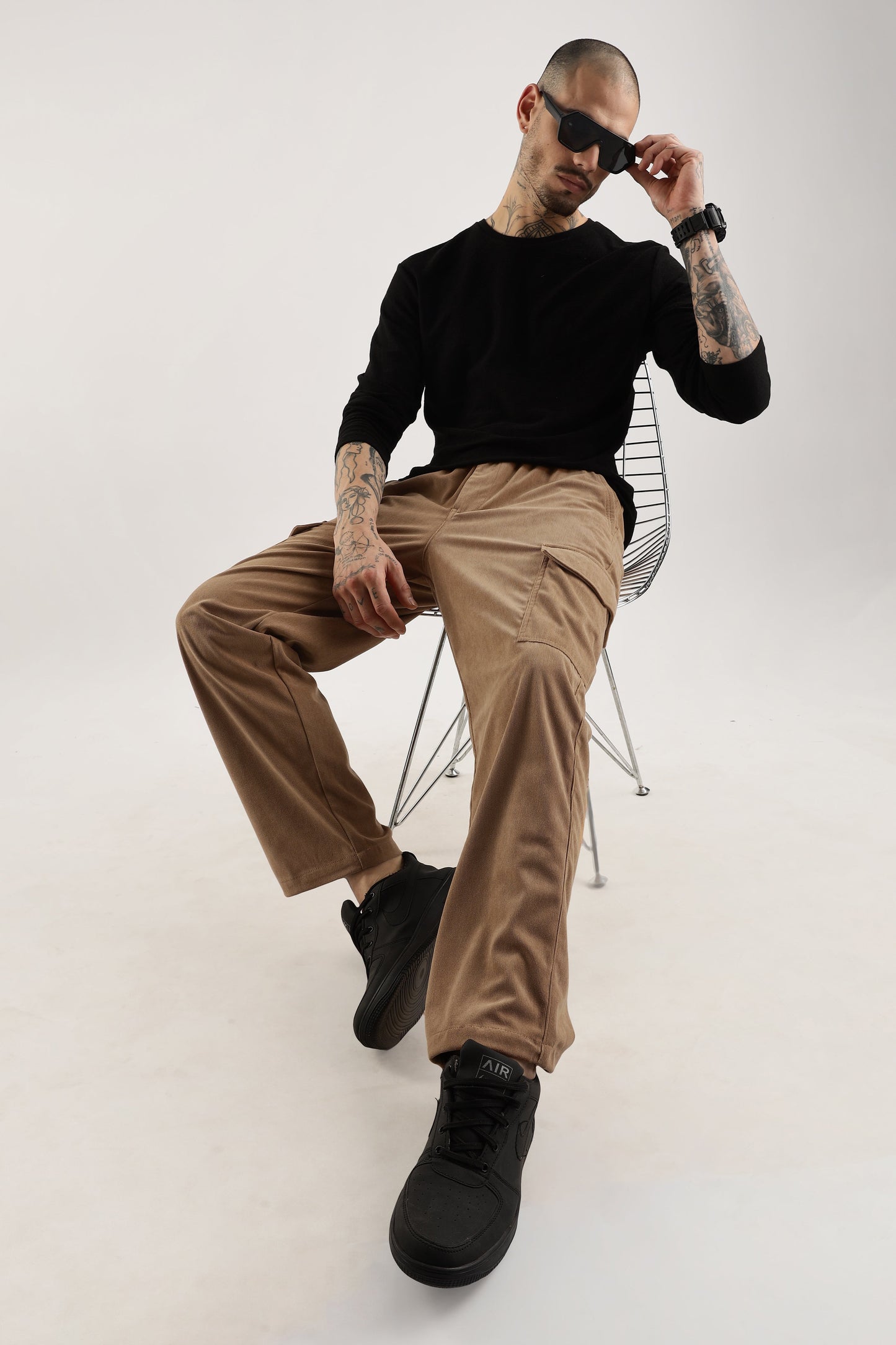 Men Corduroy Relaxed Cargo-Khakhi