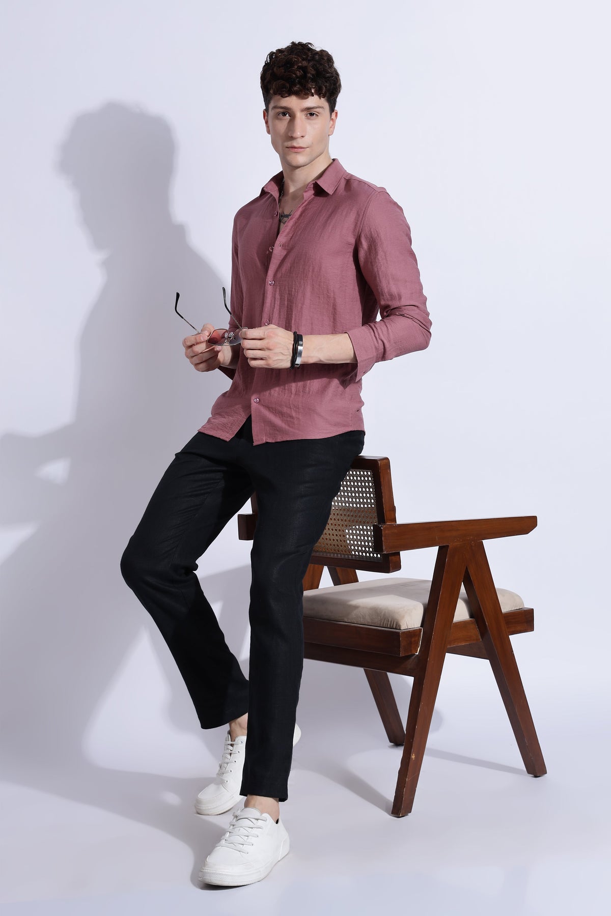 Men Lucas Look Linen Shirt-Pink