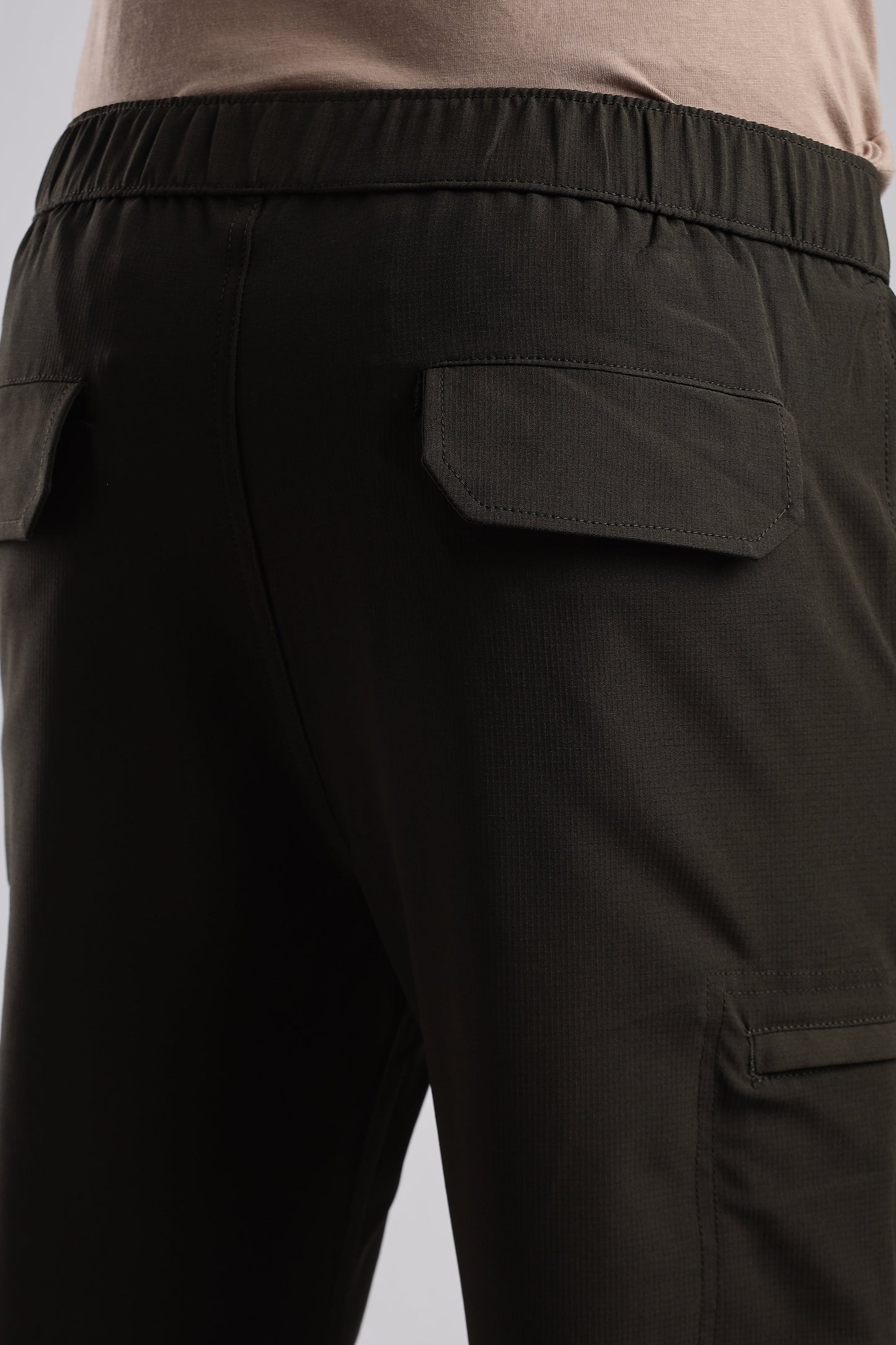 Men Structured Adventure Cargo-Olive