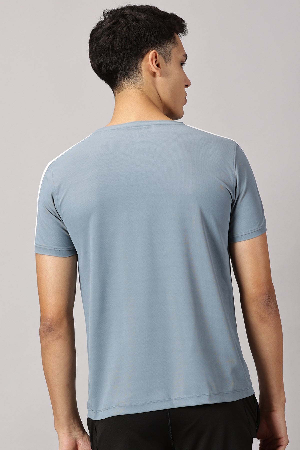 Men Performance Sleeve Line Tee
