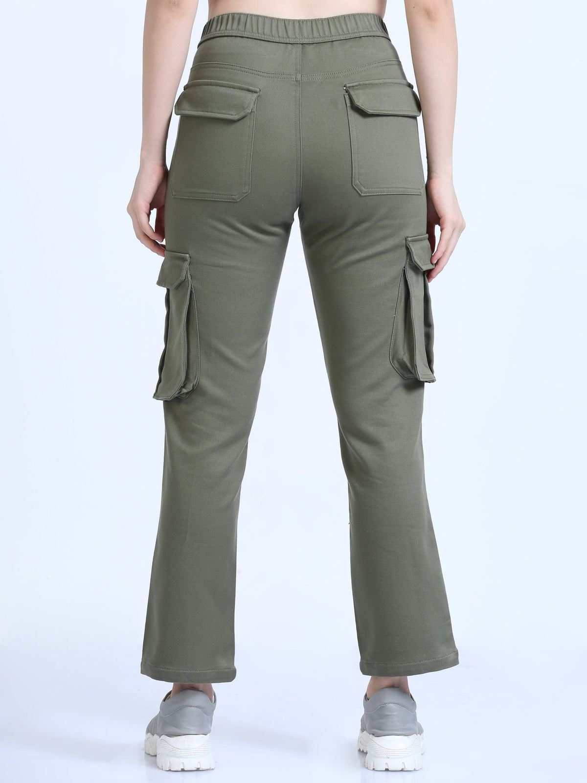 Women La Belle-Olive