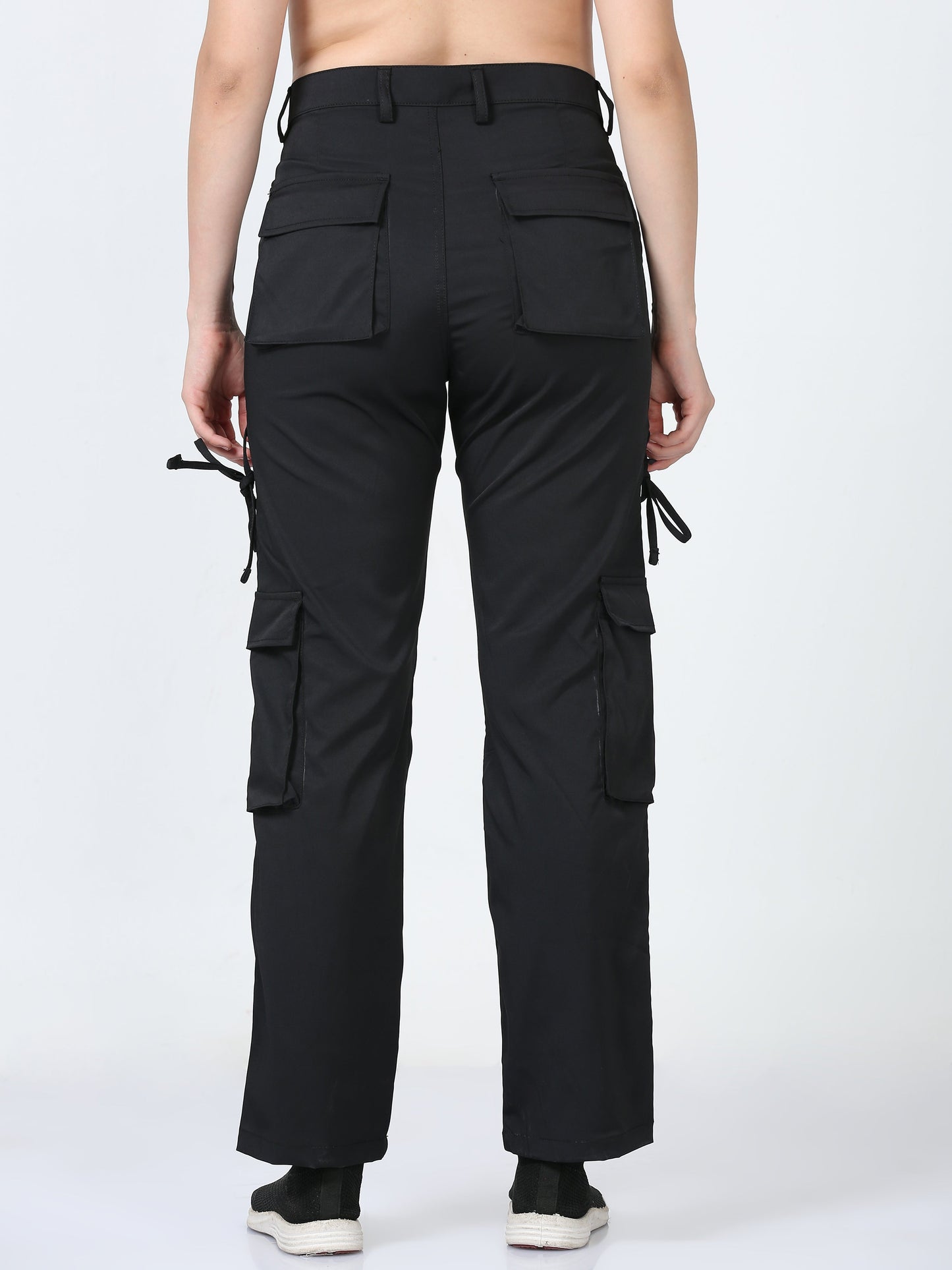 Women Dual Pocket Slashed Trousers-Black