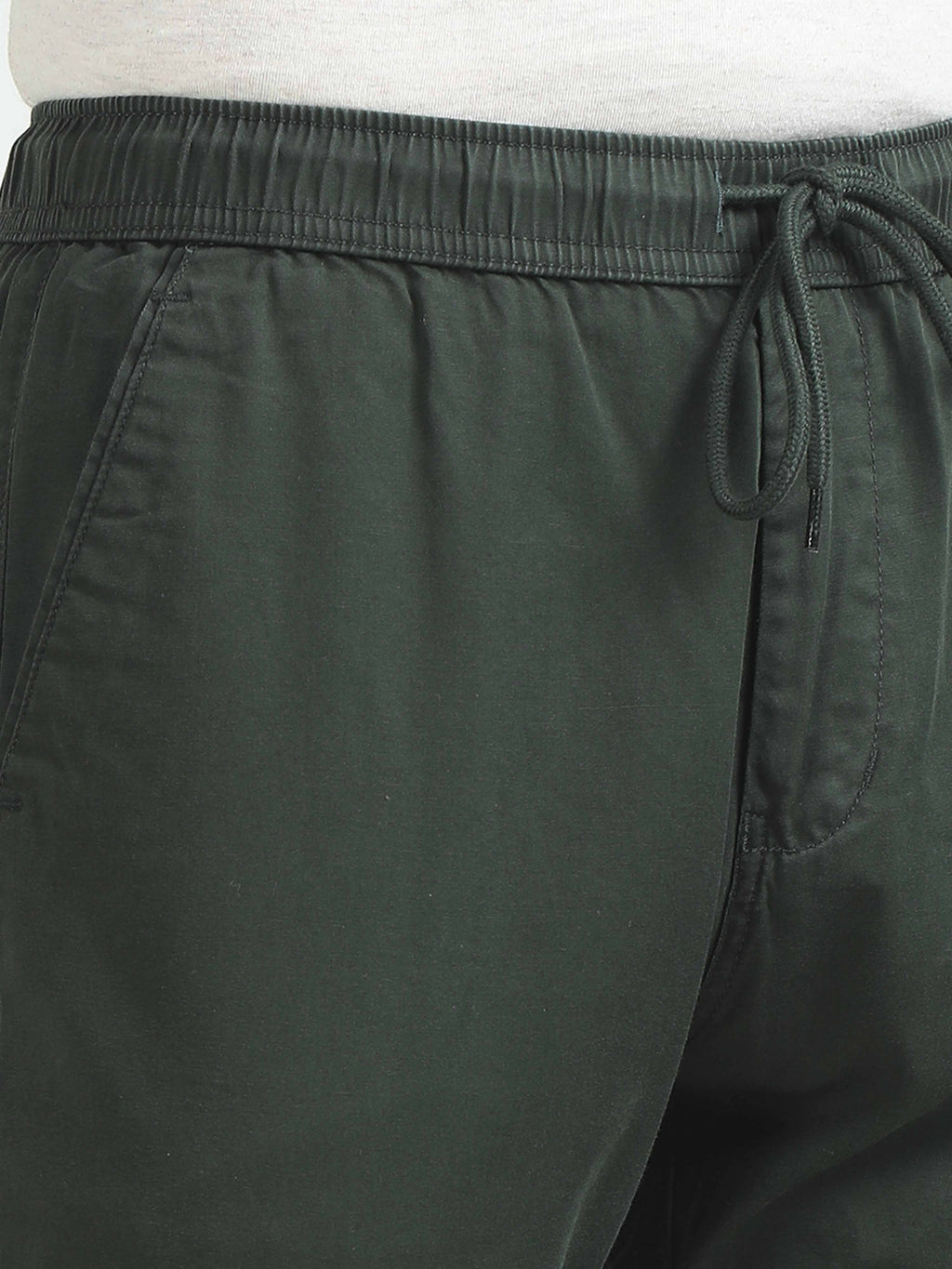 Men Air Joggers-Olive