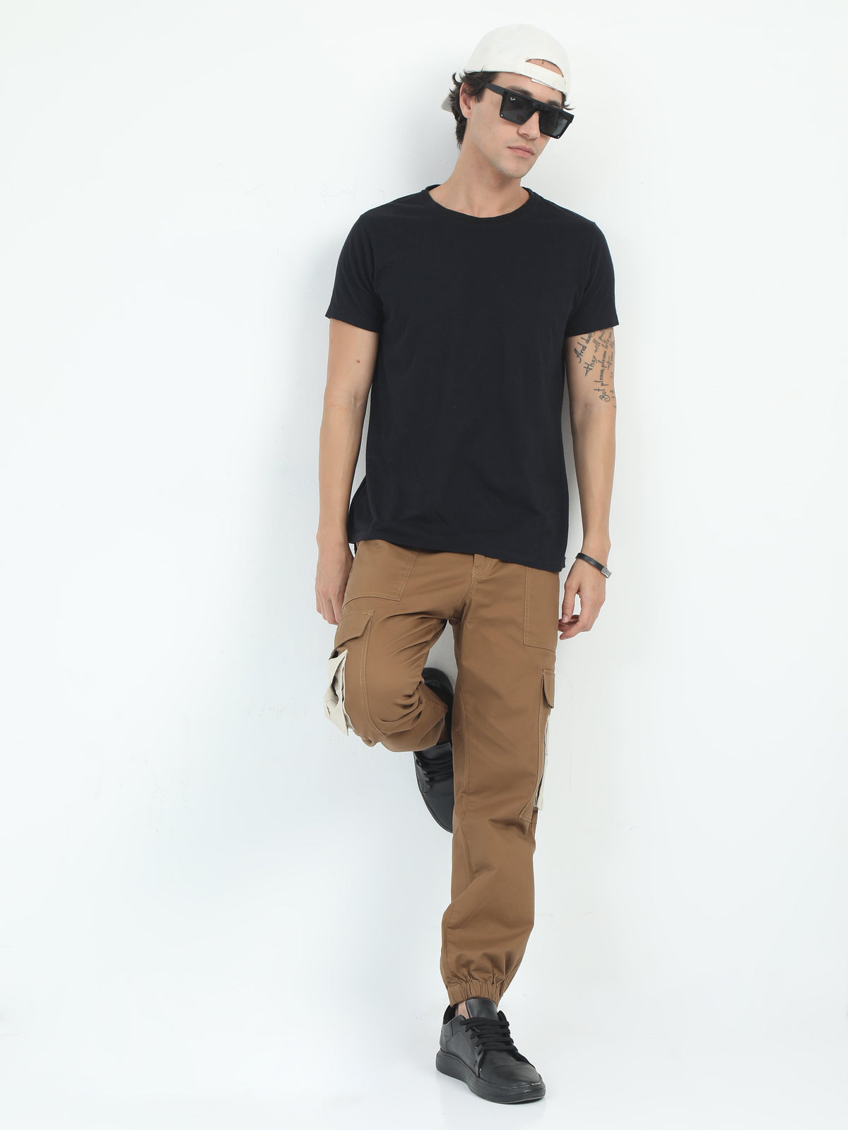 Men Classic Jogger-Brown