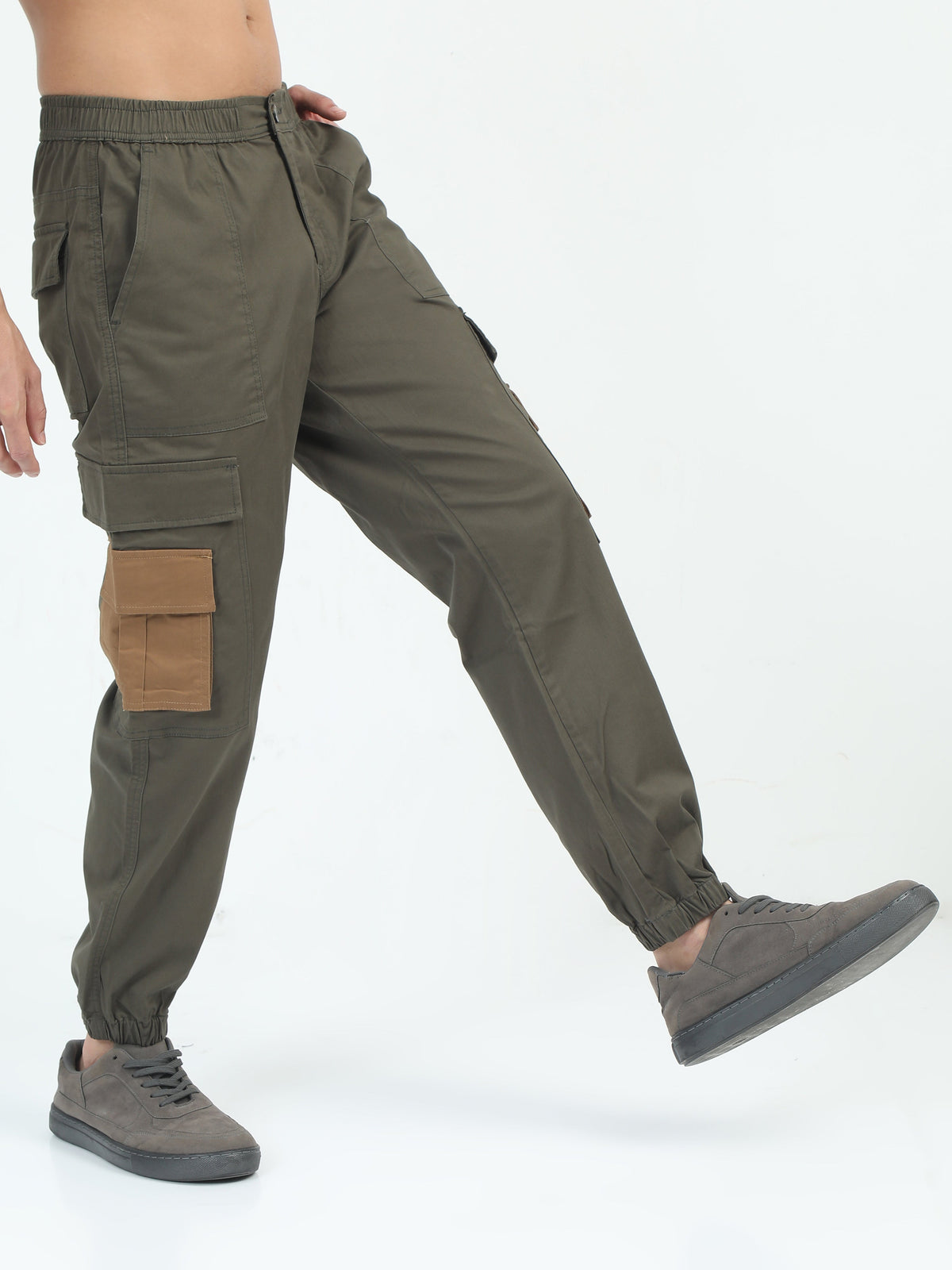 Men Classic Jogger-Olive