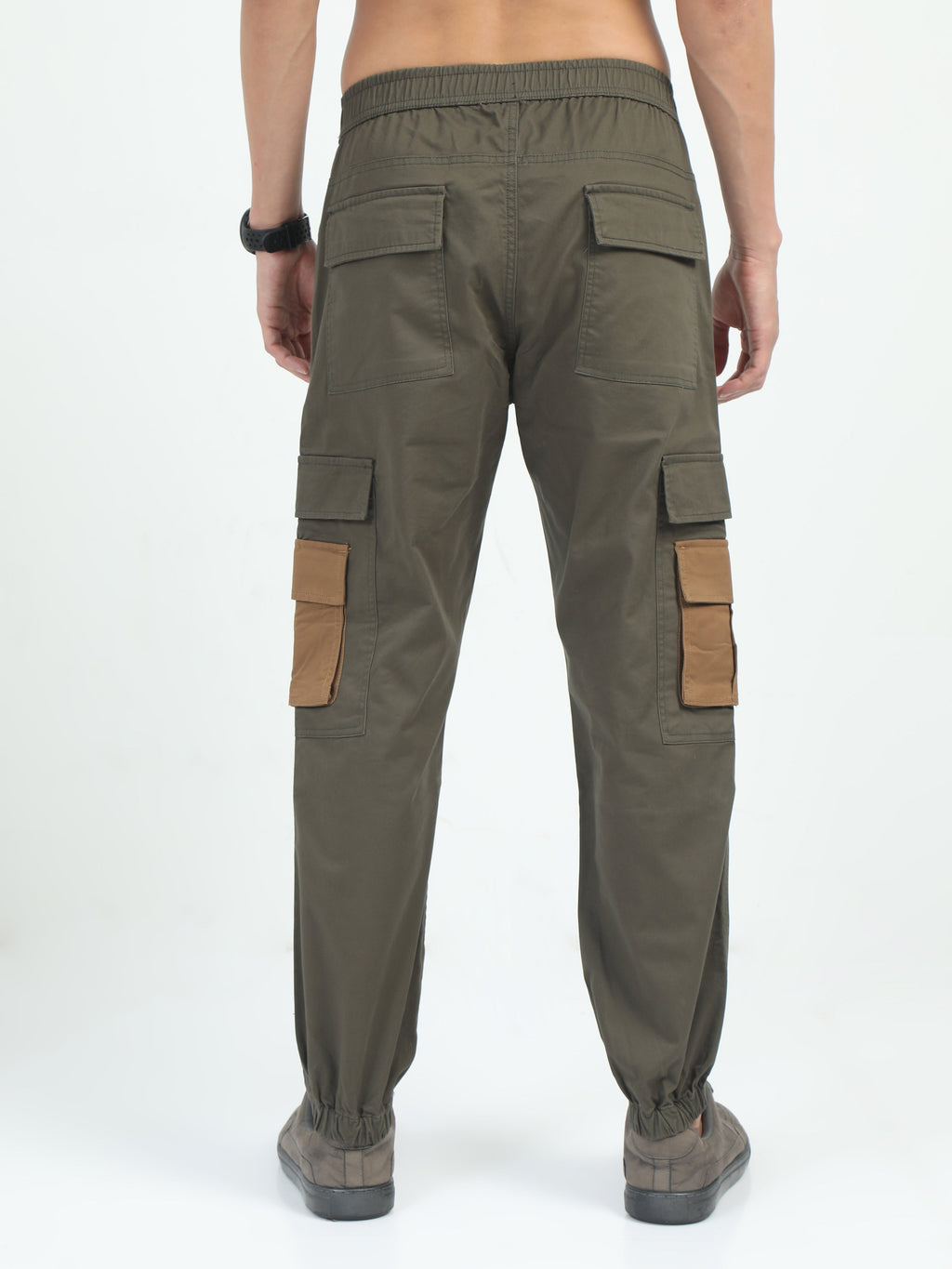 Men Classic Jogger-Olive