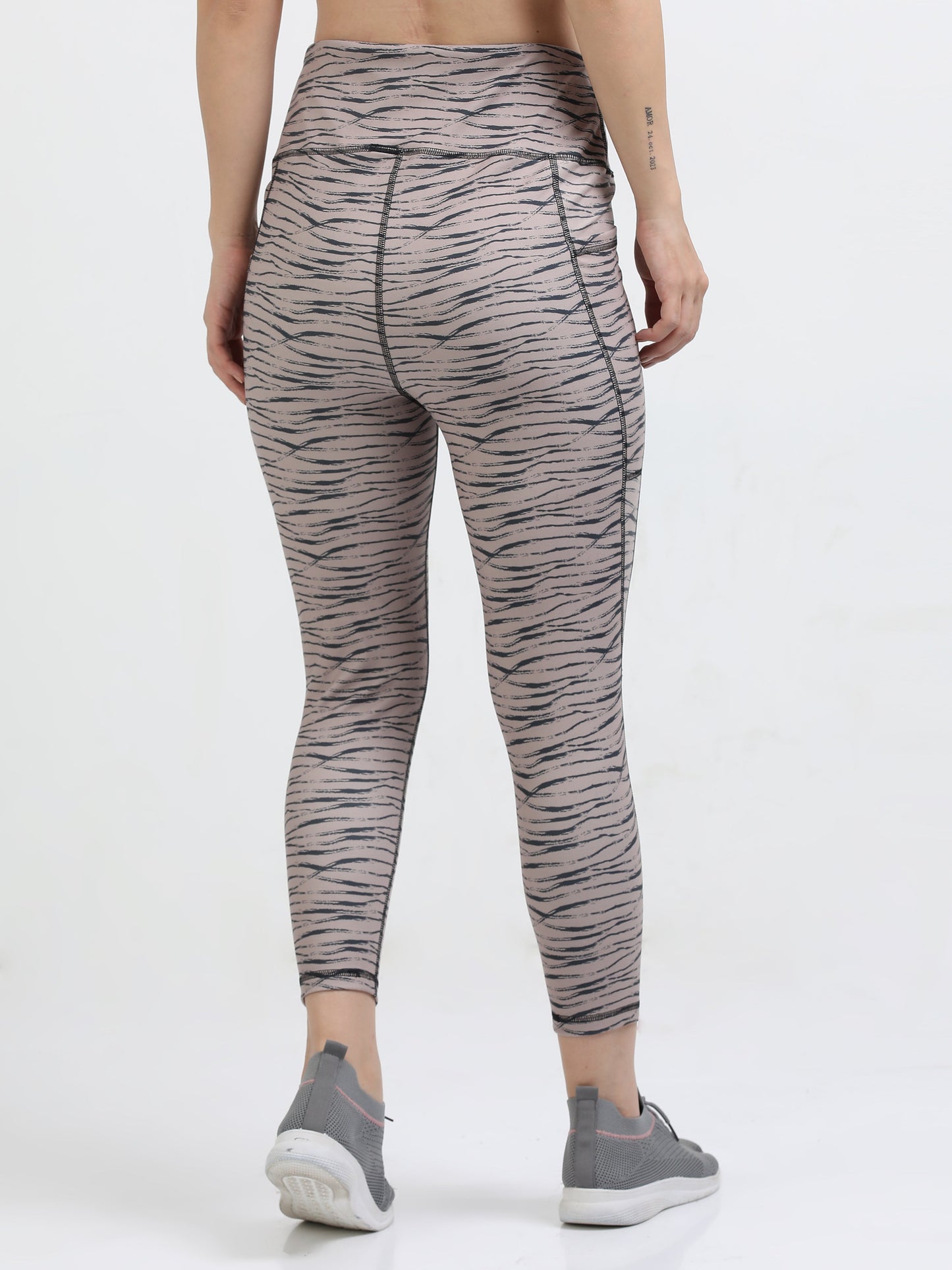 Sculptsonic: Performance Ankle Legging/tight