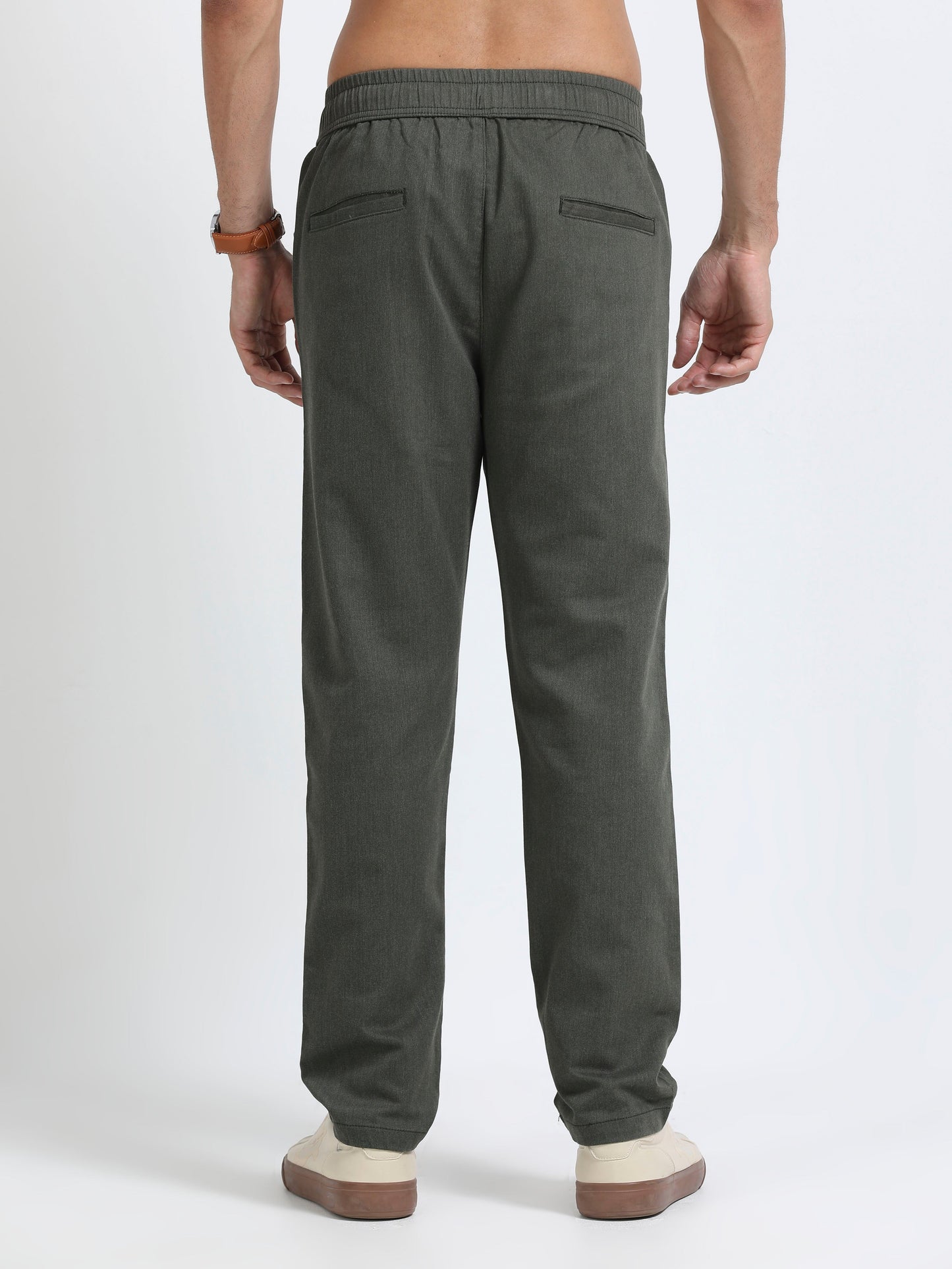 Men Relaxed Airport Traveller Trouser-Grey
