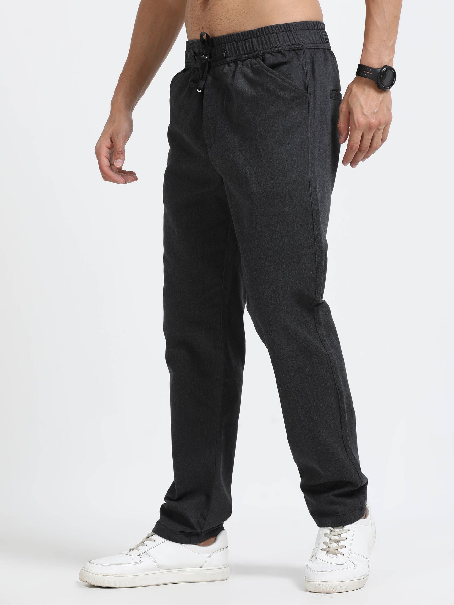 Men Relaxed Airport Traveller Trouser-Black