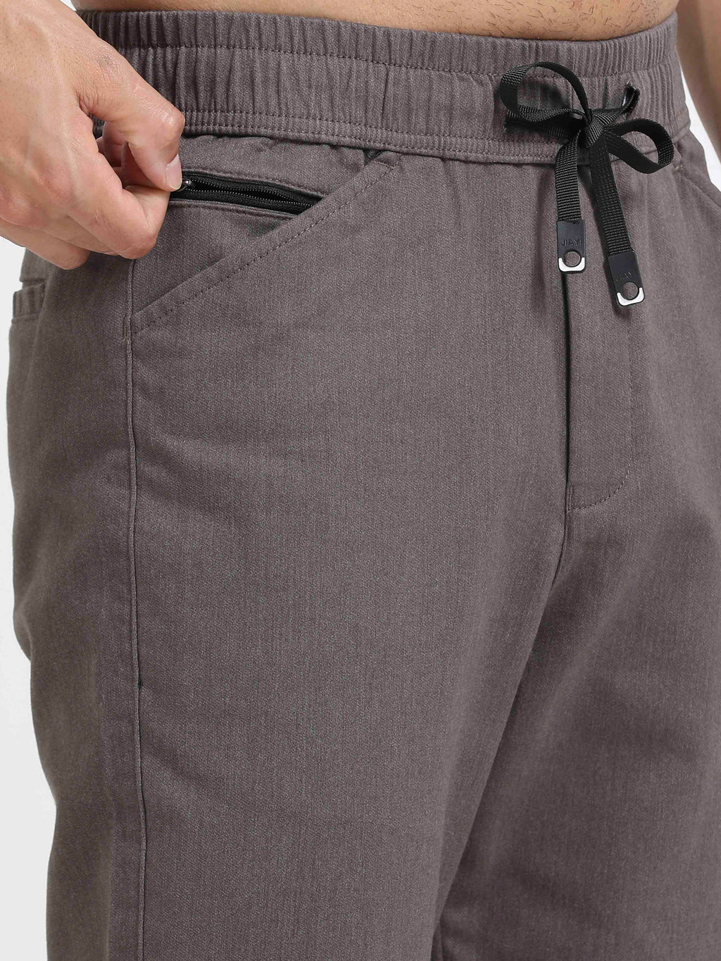 Men Relaxed Airport Traveller Trouser-Brown