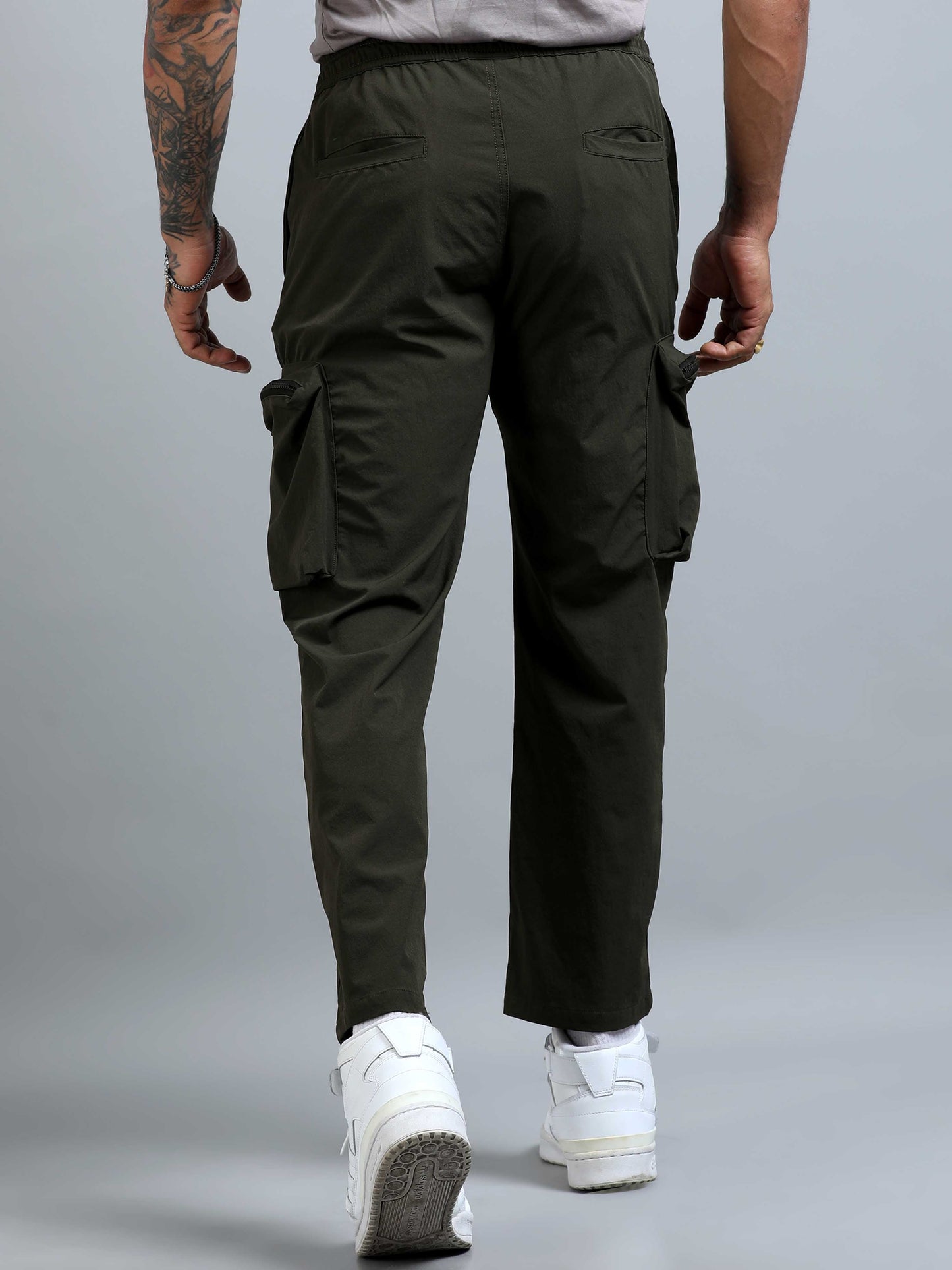 UrbanVoyage Relaxed Cargo In Olive