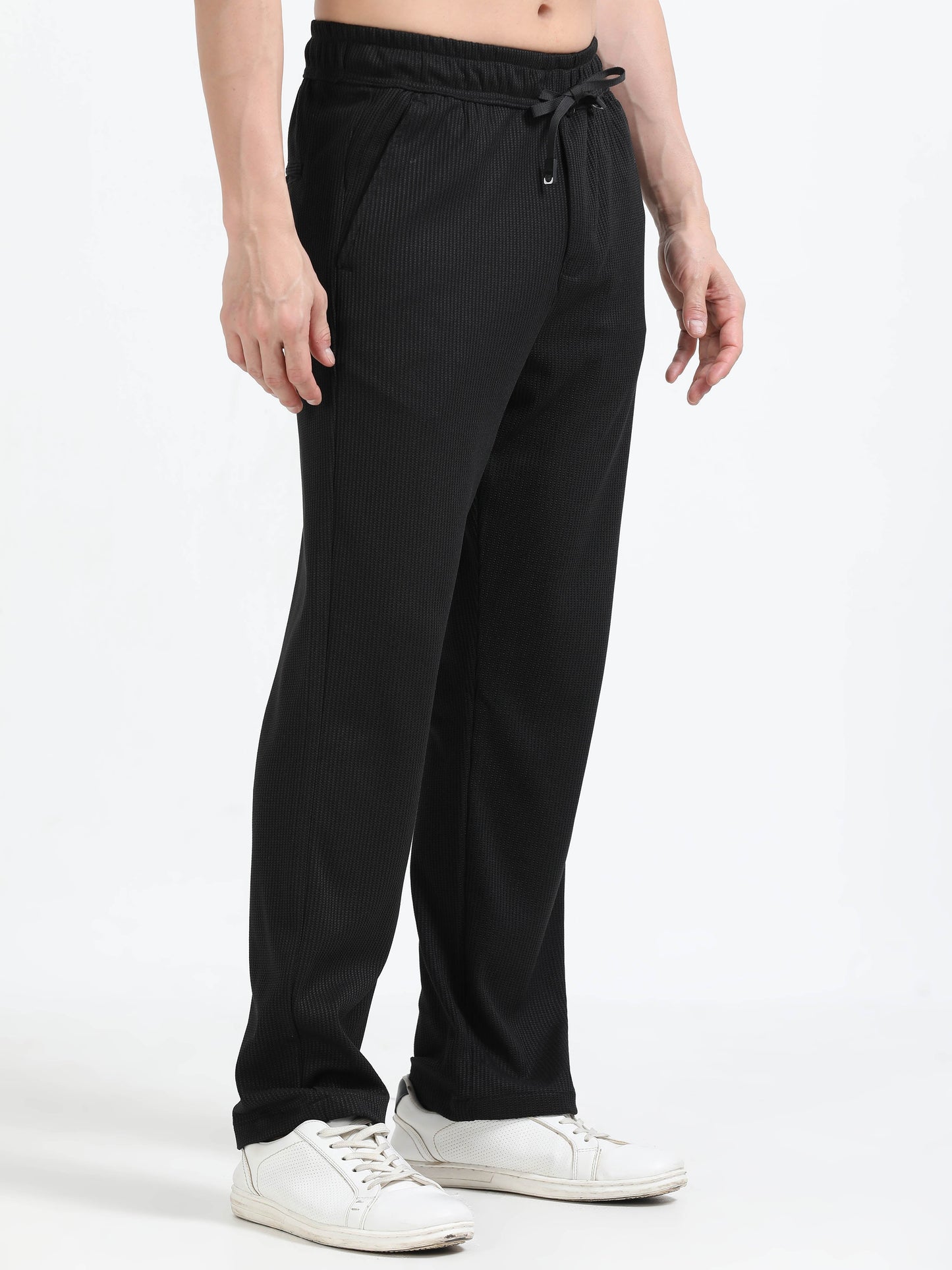 Men Popcorn Traveler Trouser-Black