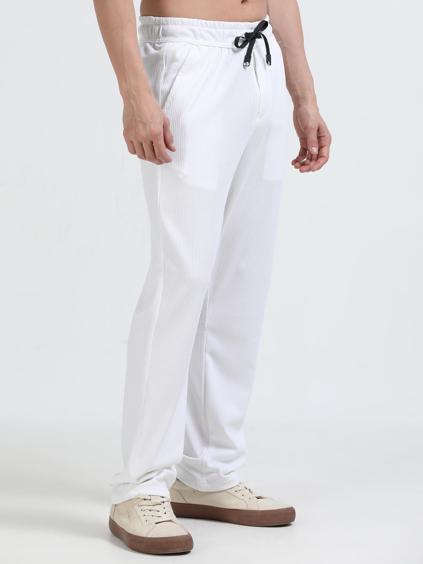 Men Popcorn Traveller Trouser-White