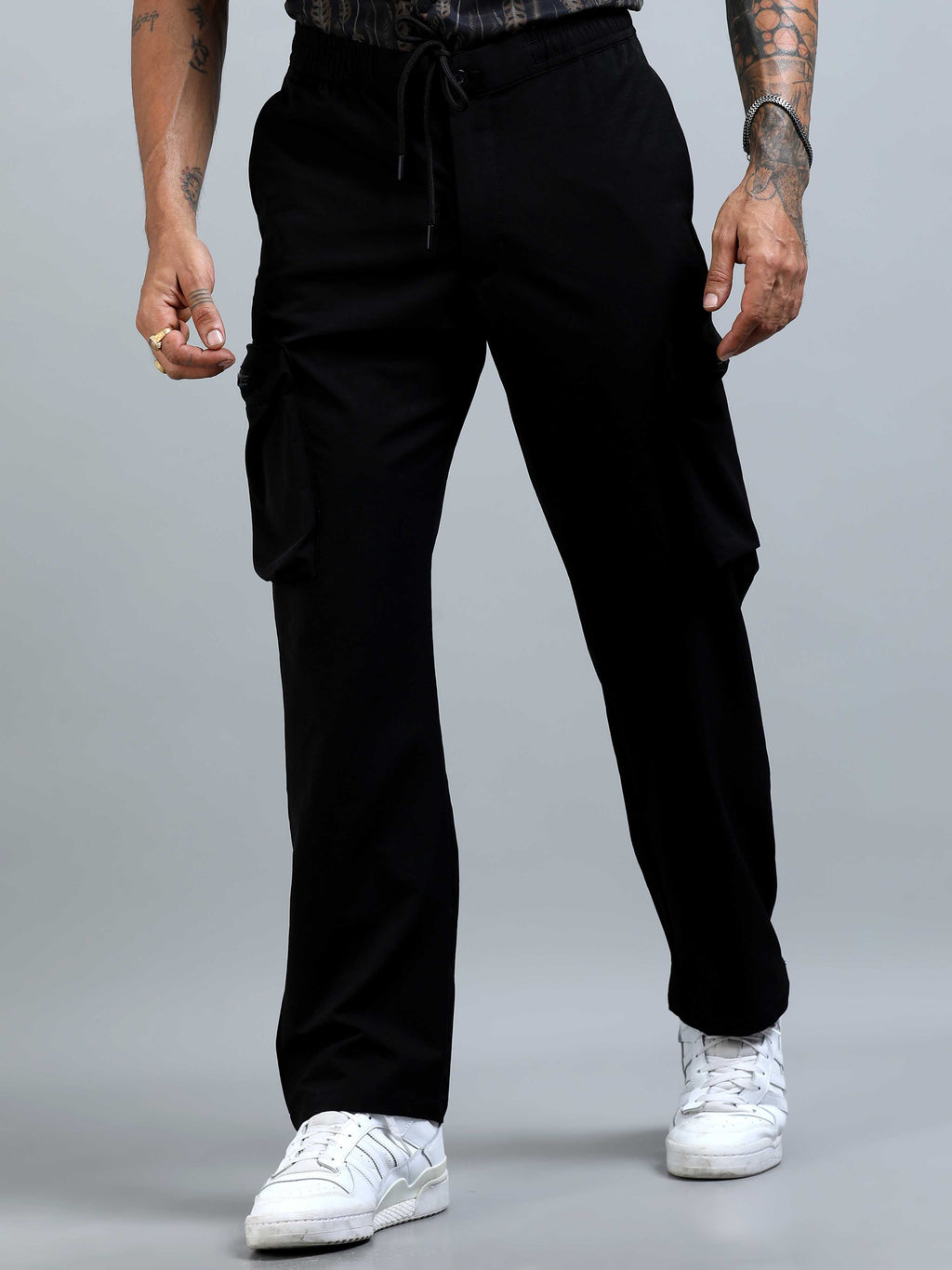 UrbanVoyage Relaxed Cargo In Black