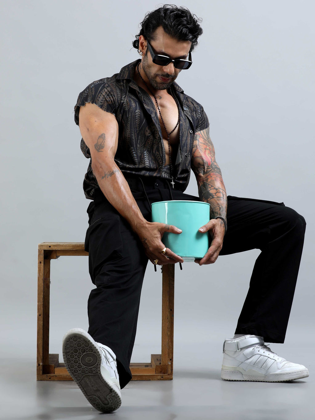 UrbanVoyage Relaxed Cargo In Black