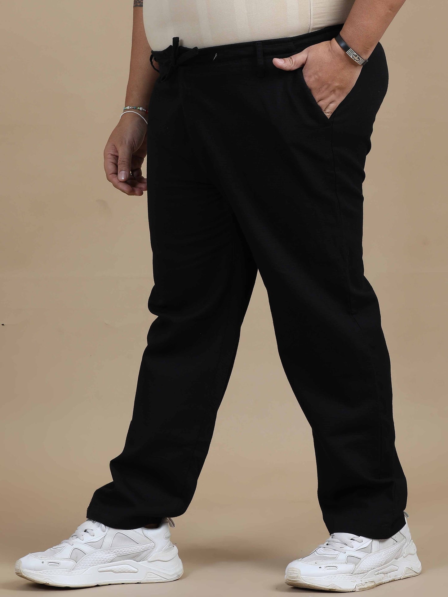 Relaxed Fit Trouser-Black