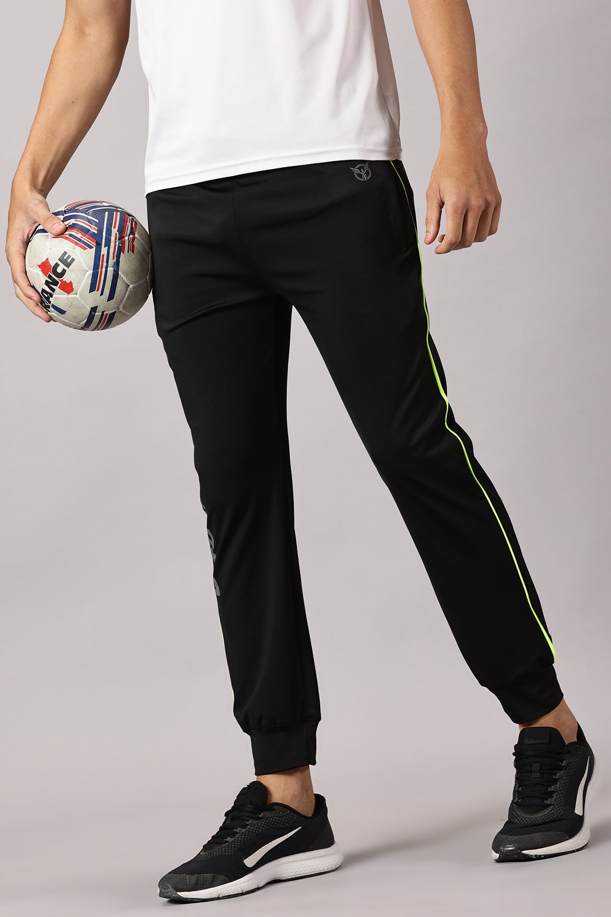 Mens Performance Jogger With Trim