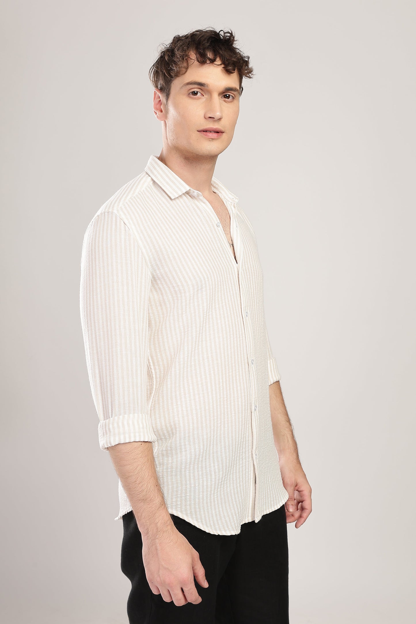 Men Linen Like Lining Shirt-Beige