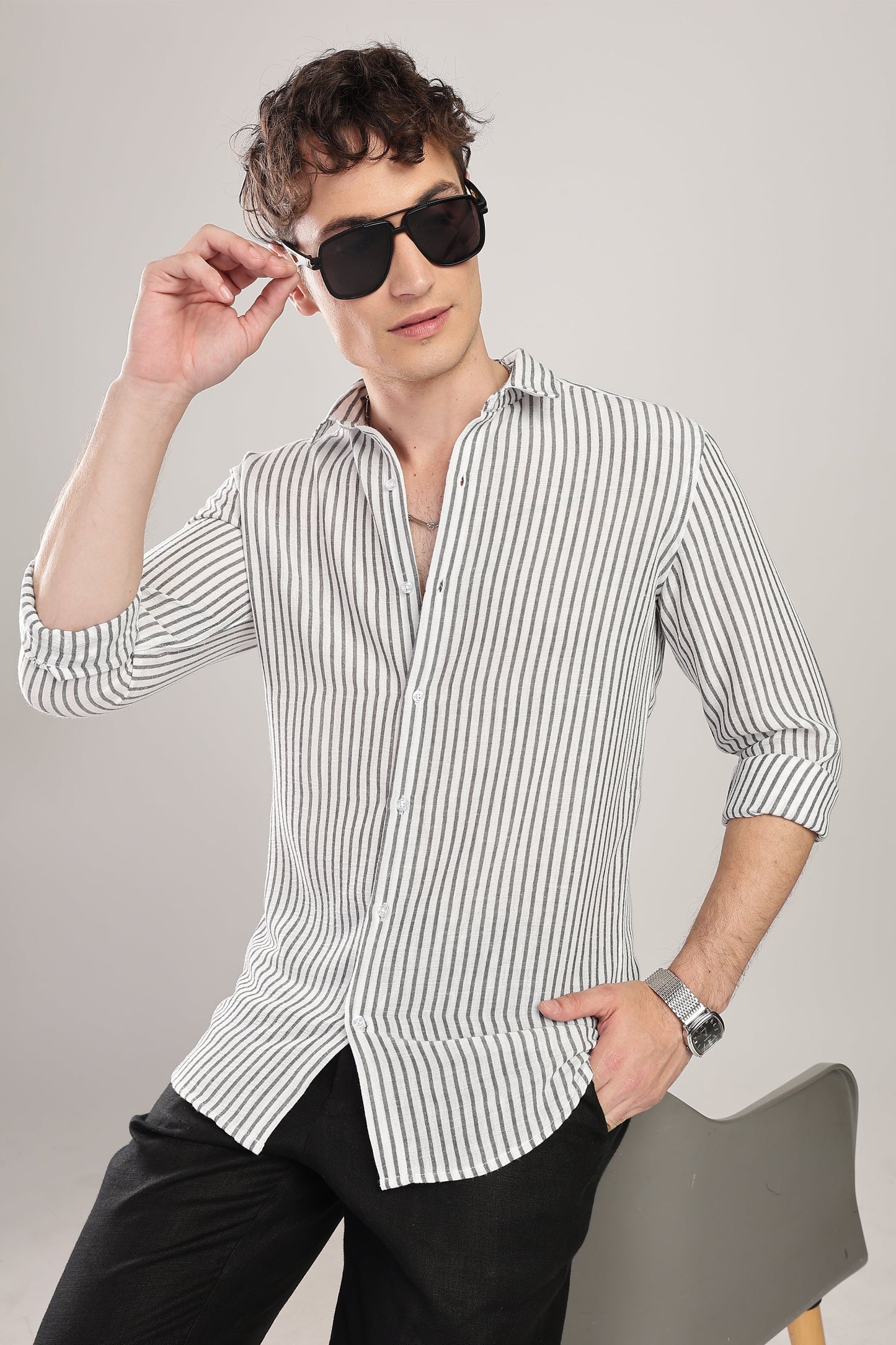 Men Linen Like Lining Shirt-Grey