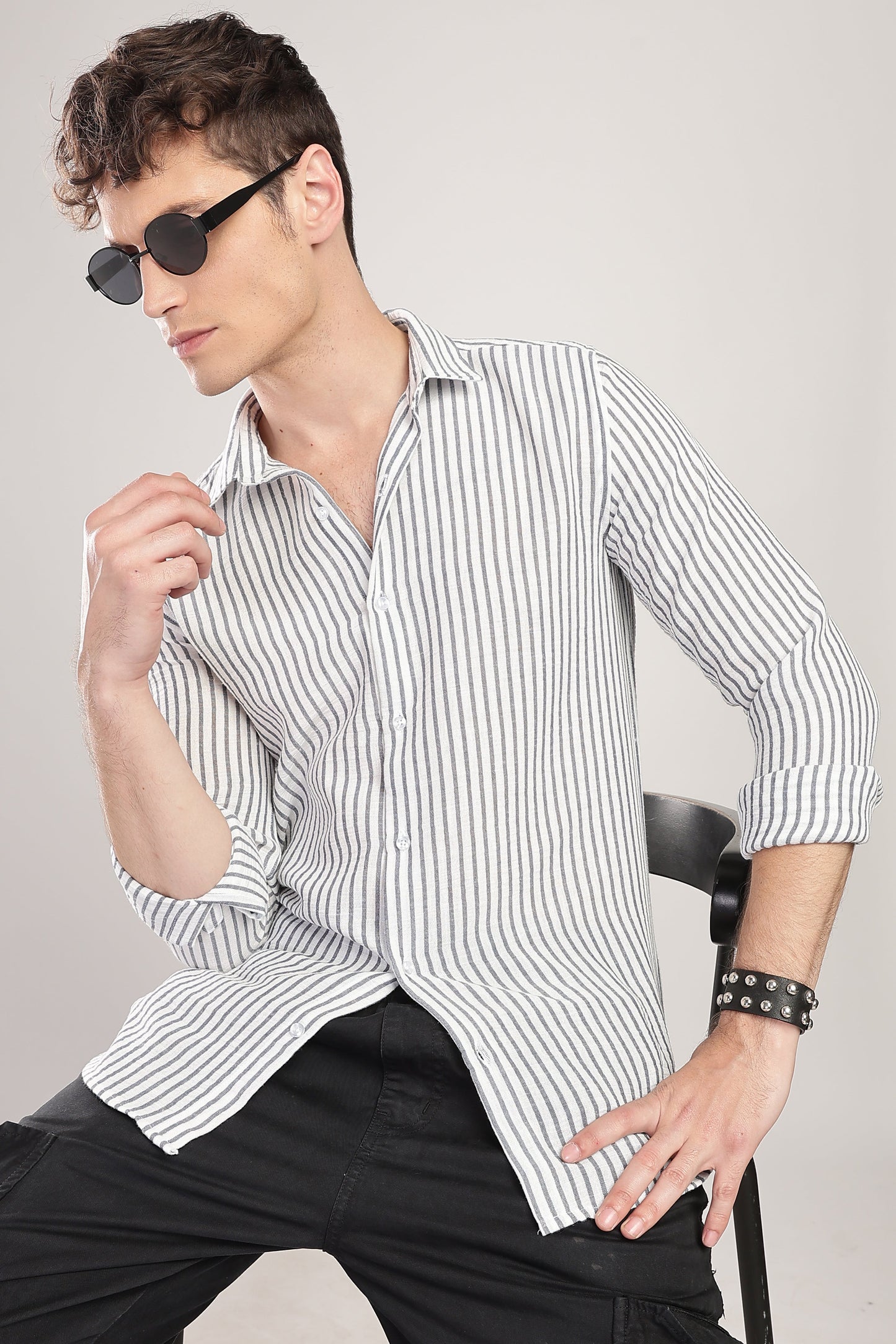 Men Linen Like Lining Shirt-Charcoal