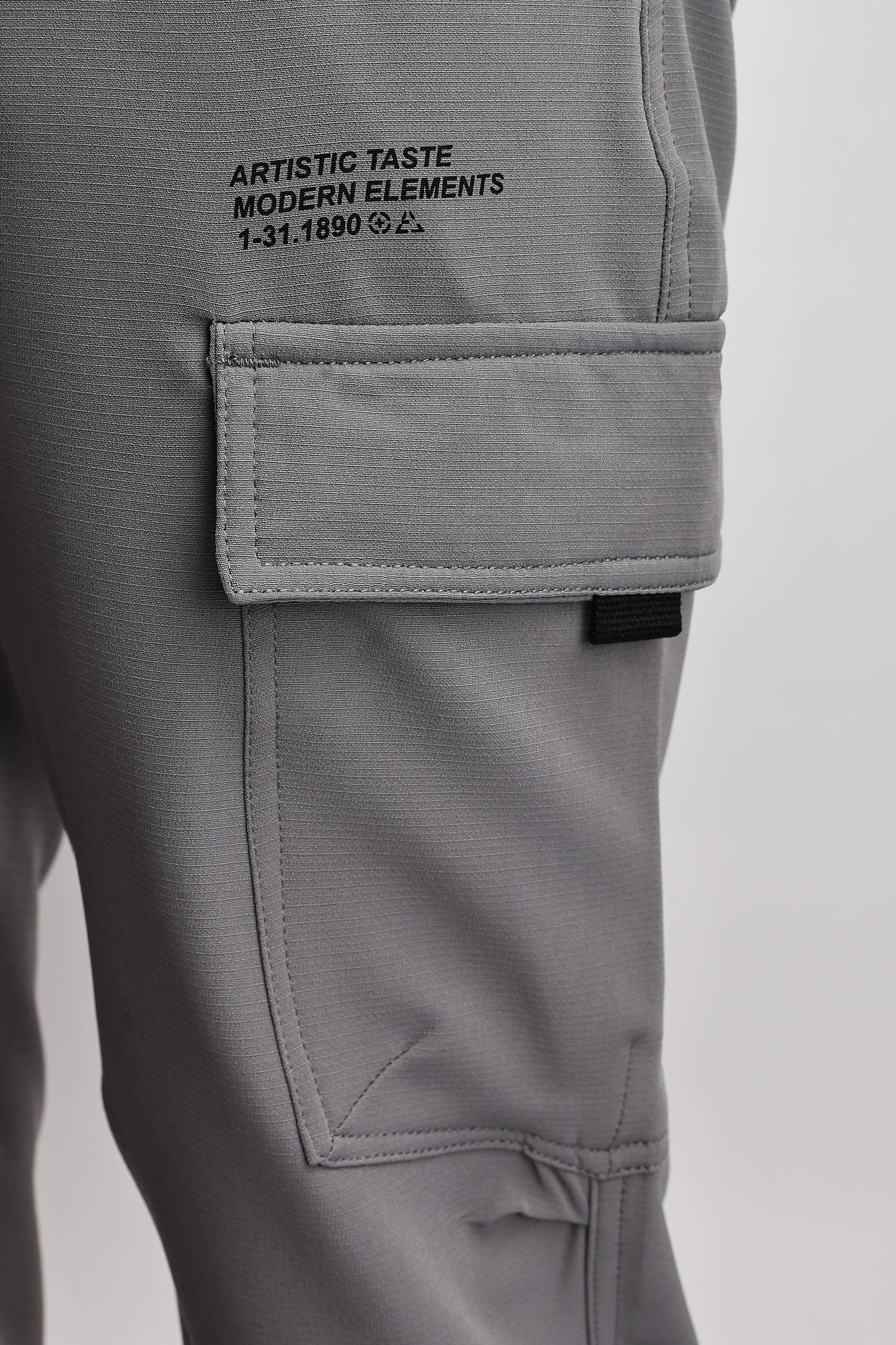 Men Structured Imported Utility Joggers-Lt Grey