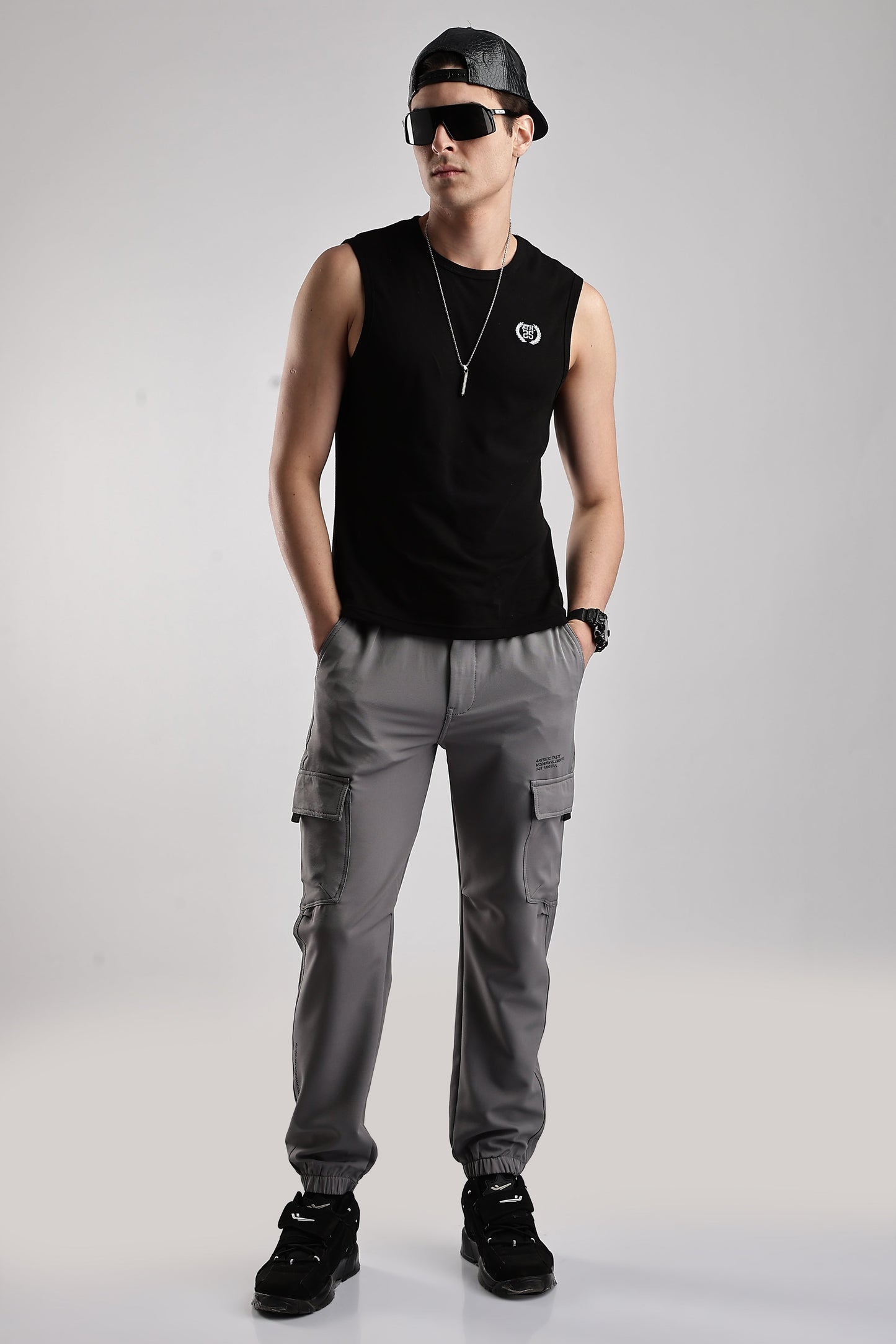 Men Structured Imported Utility Joggers-Lt Grey