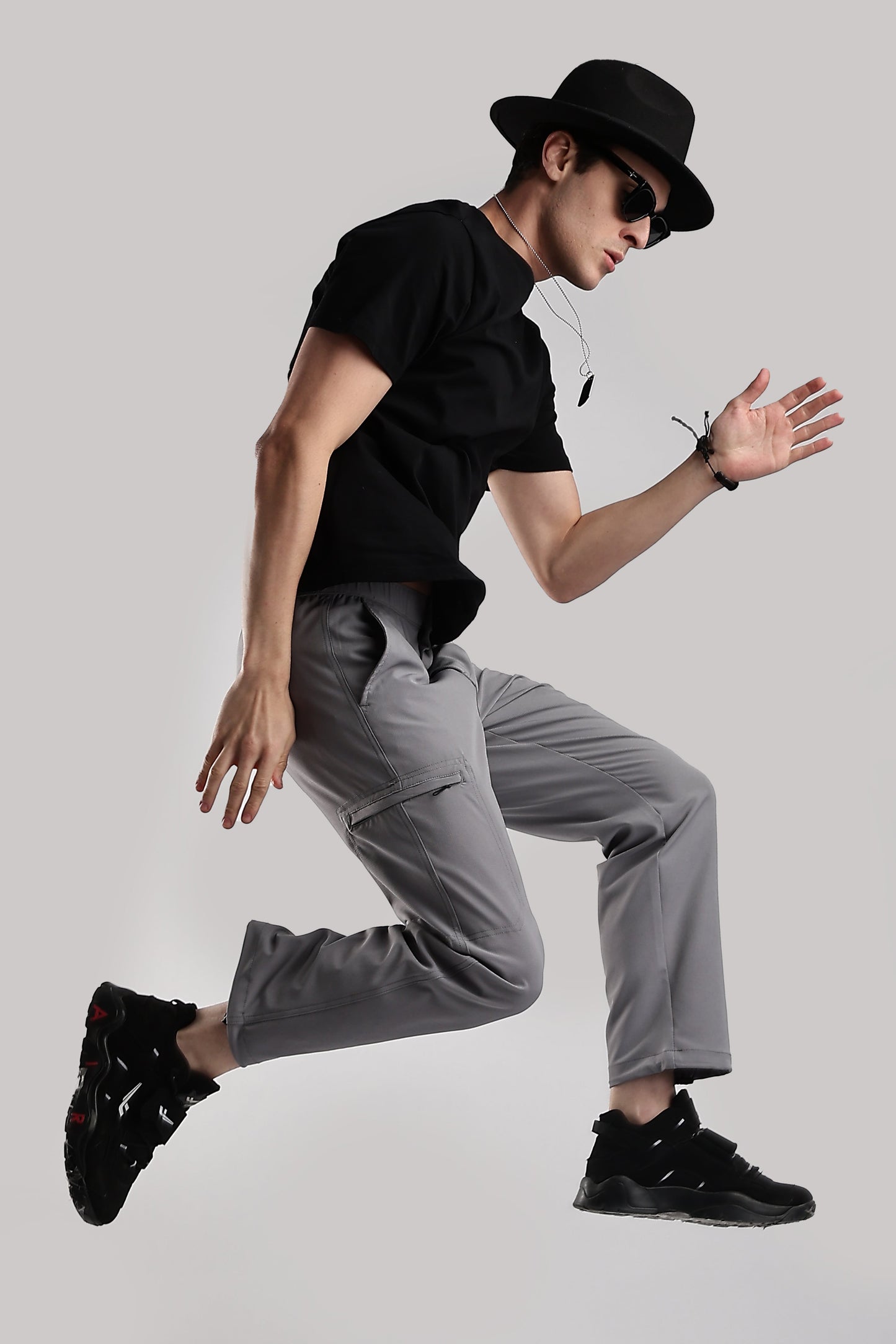 Men Structured Adventure Cargo-Lt Grey