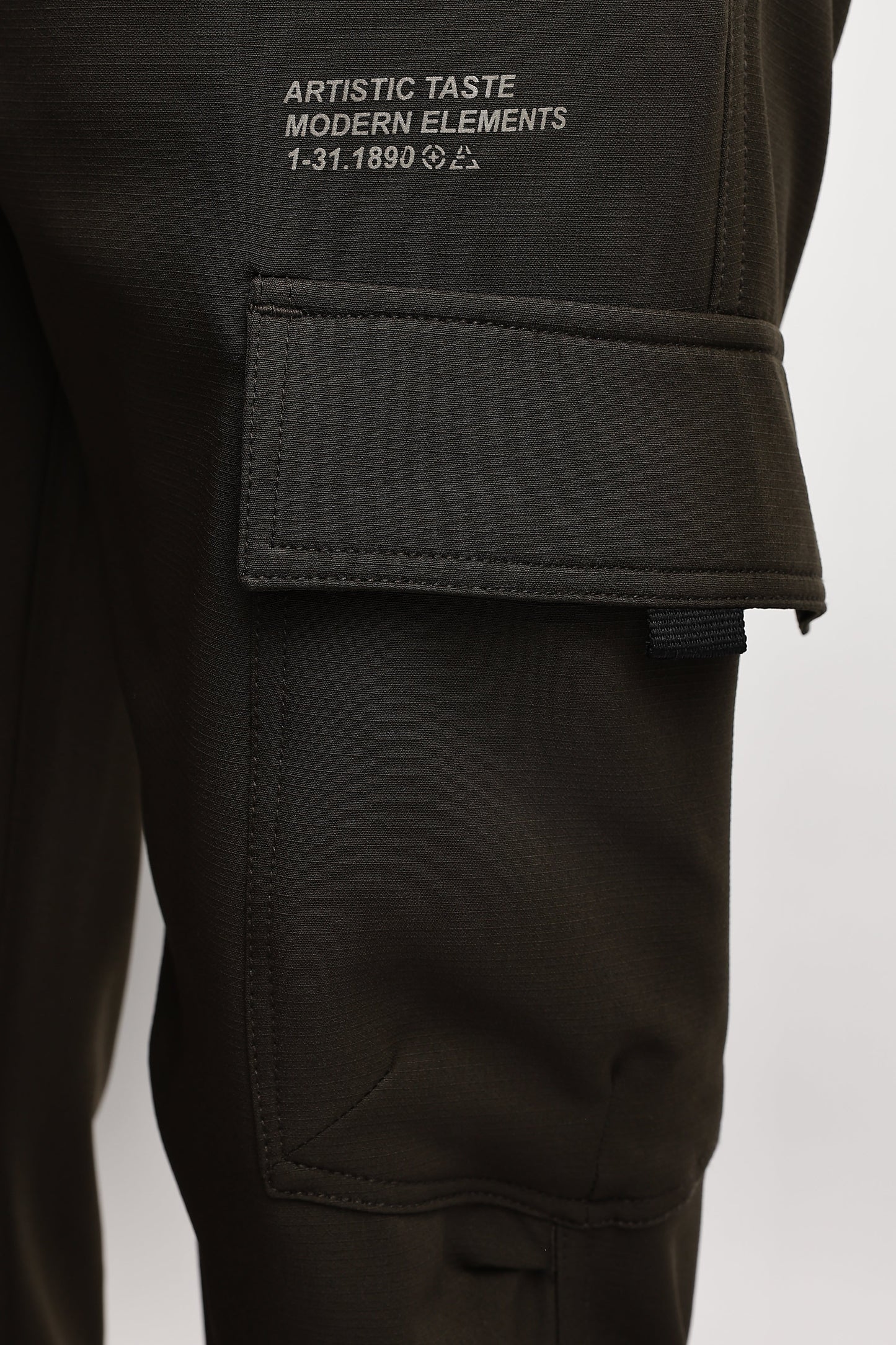 Men Structured Imported Utility Joggers-Brown