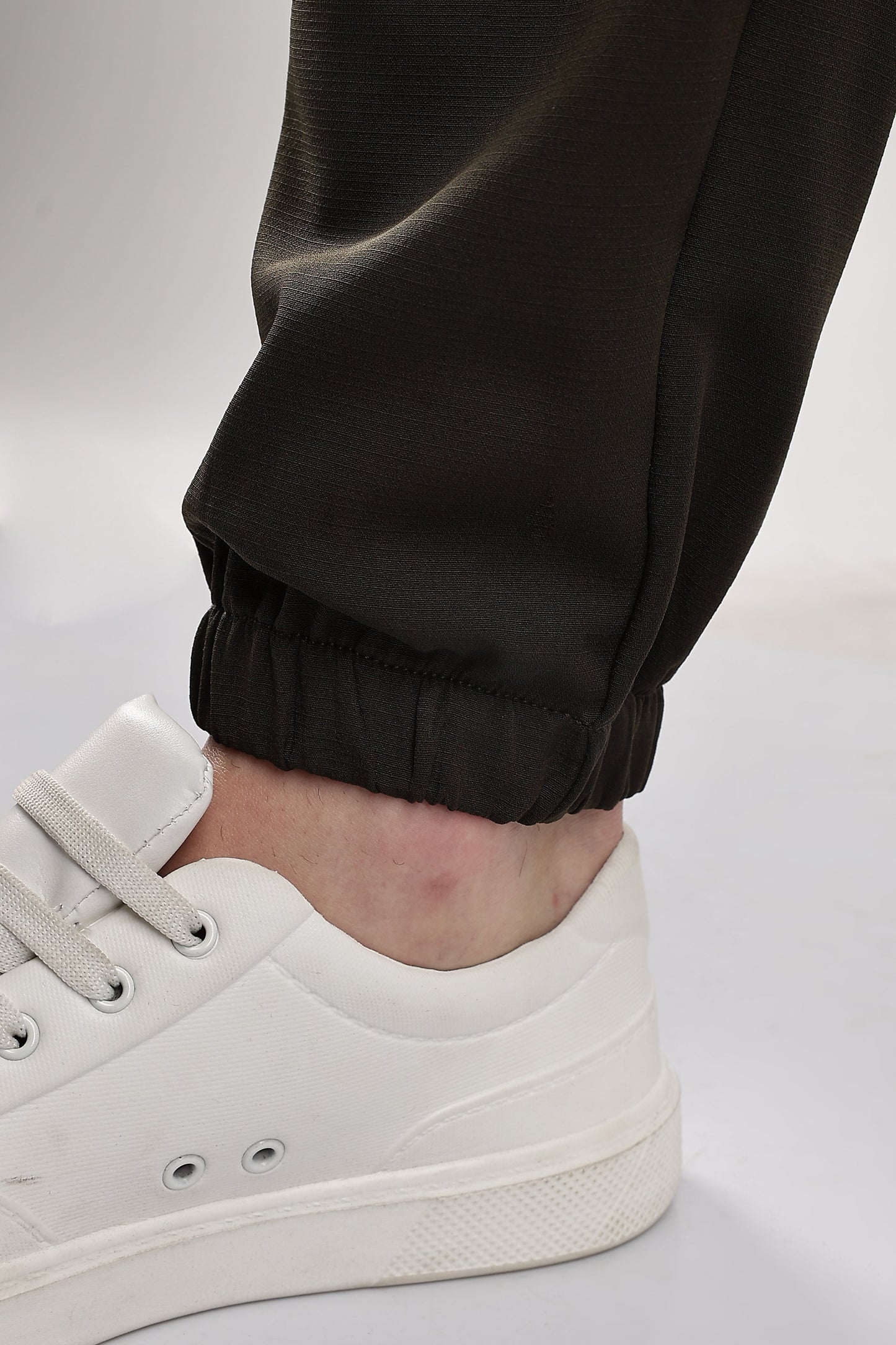 Men Structured Imported Utility Joggers-Brown