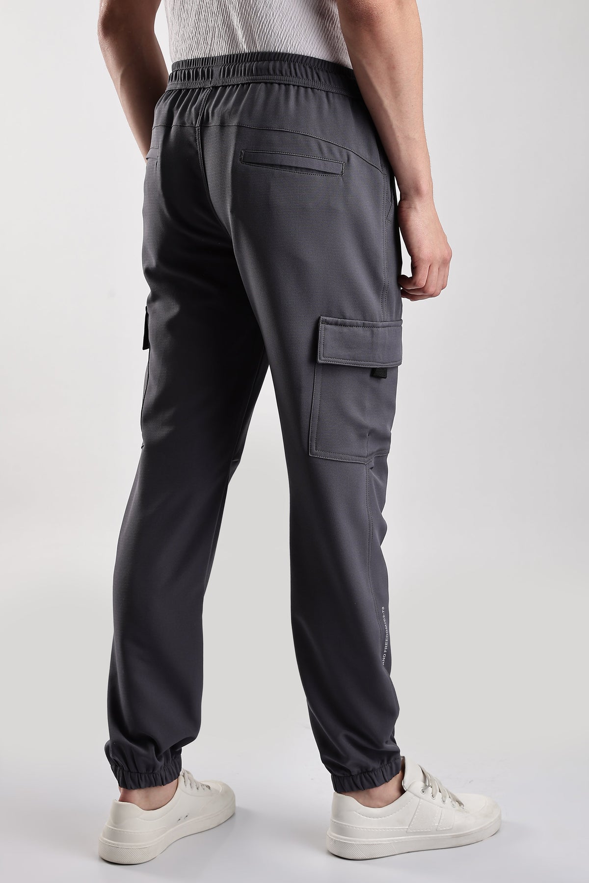 Men Structured Imported Utility Joggers-Olive