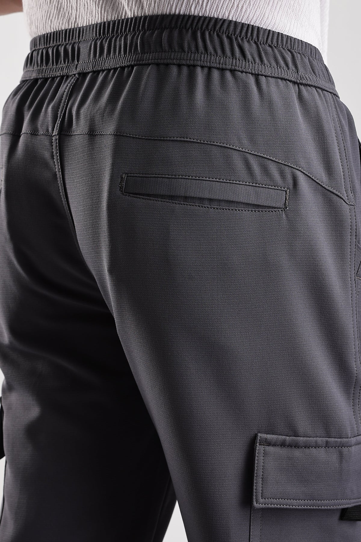 Men Structured Imported Utility Joggers-Olive