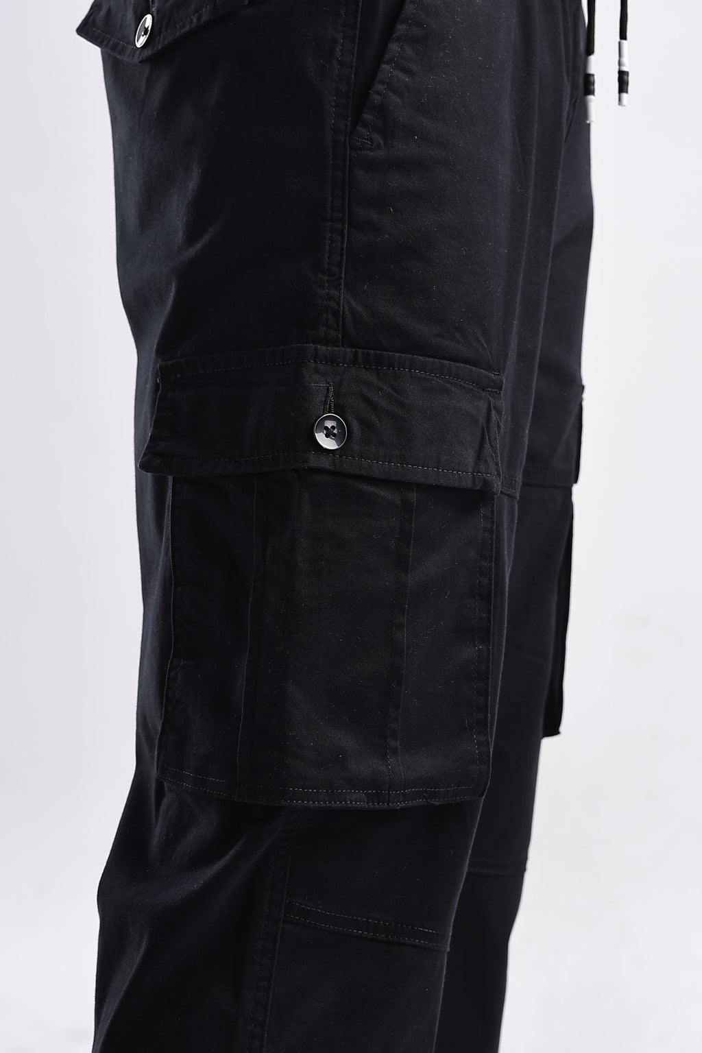 Men Traveller Utility Cargo-Black