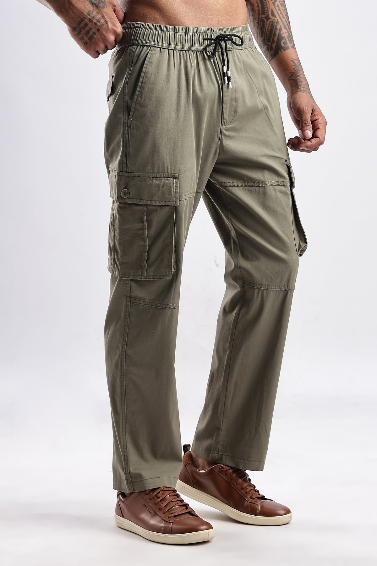 Men Traveller Utility Cargo-Olive