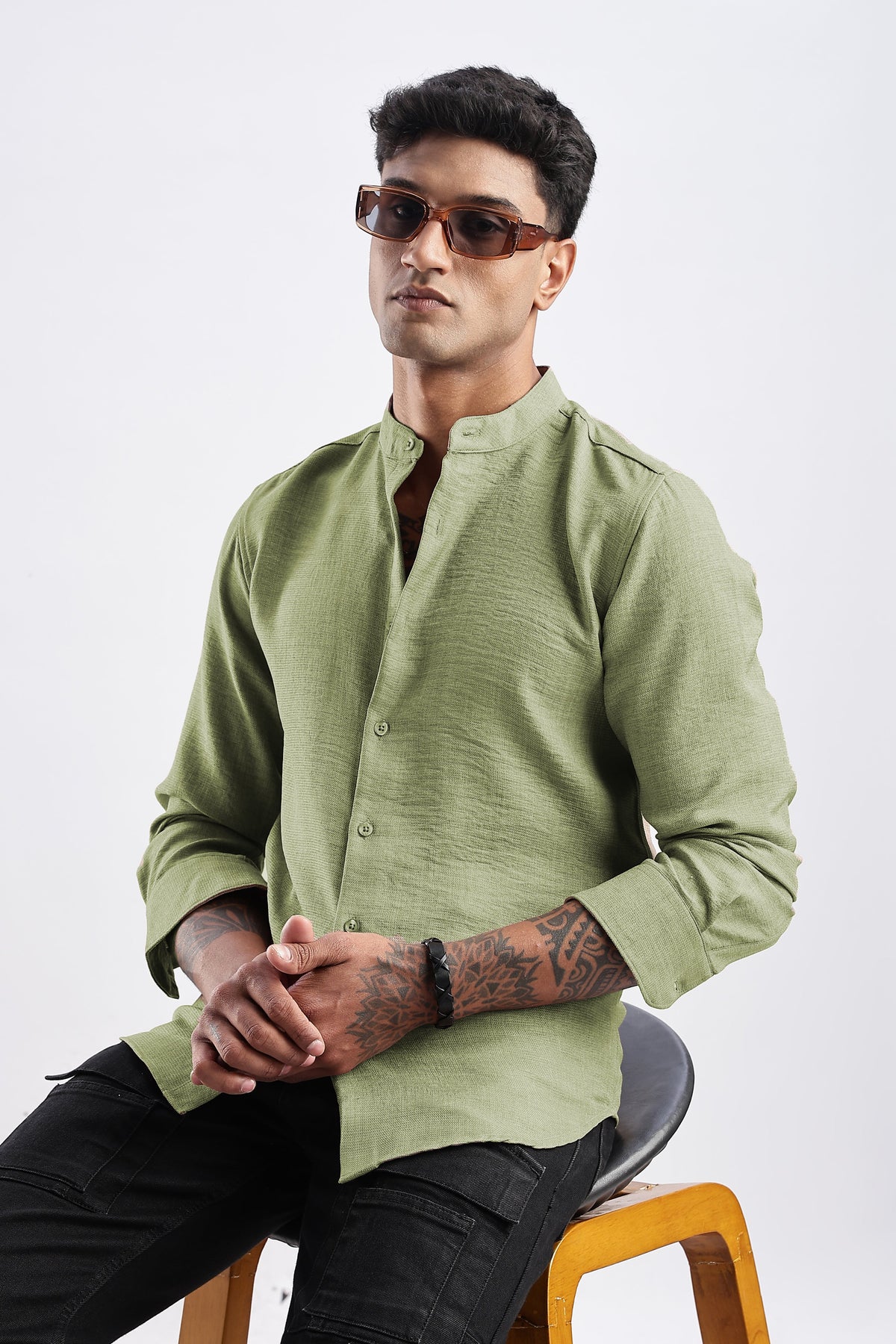 Men Milange Linen Look Shirts Mandarin Collar- Green