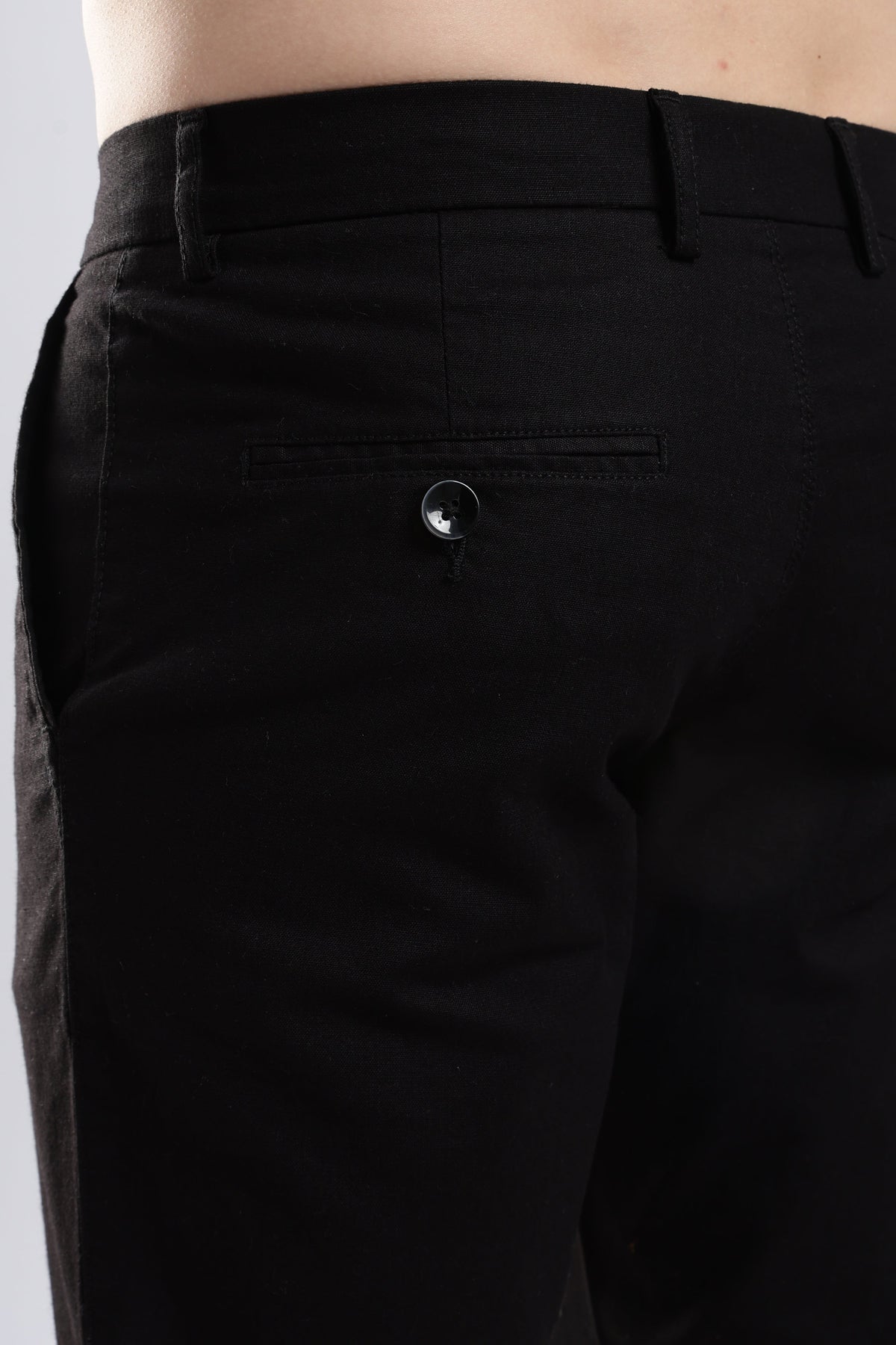 Linen Pleat Traveller-Black