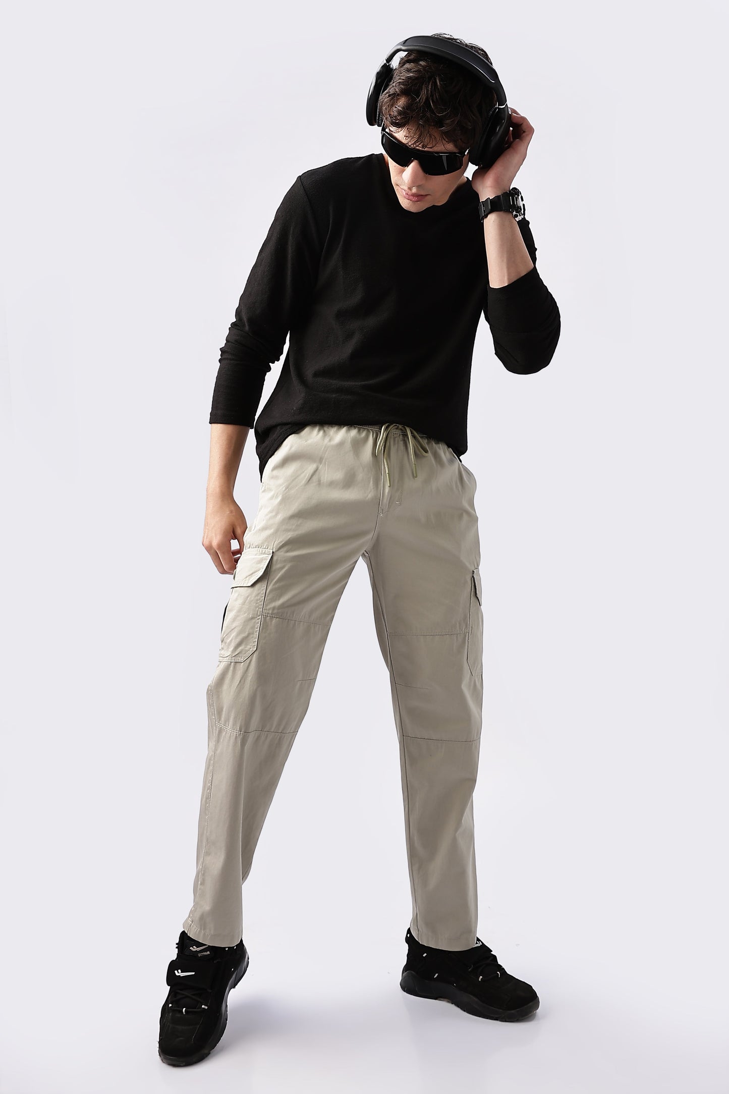 Men Relaxed Fit Air Cargo-Stone