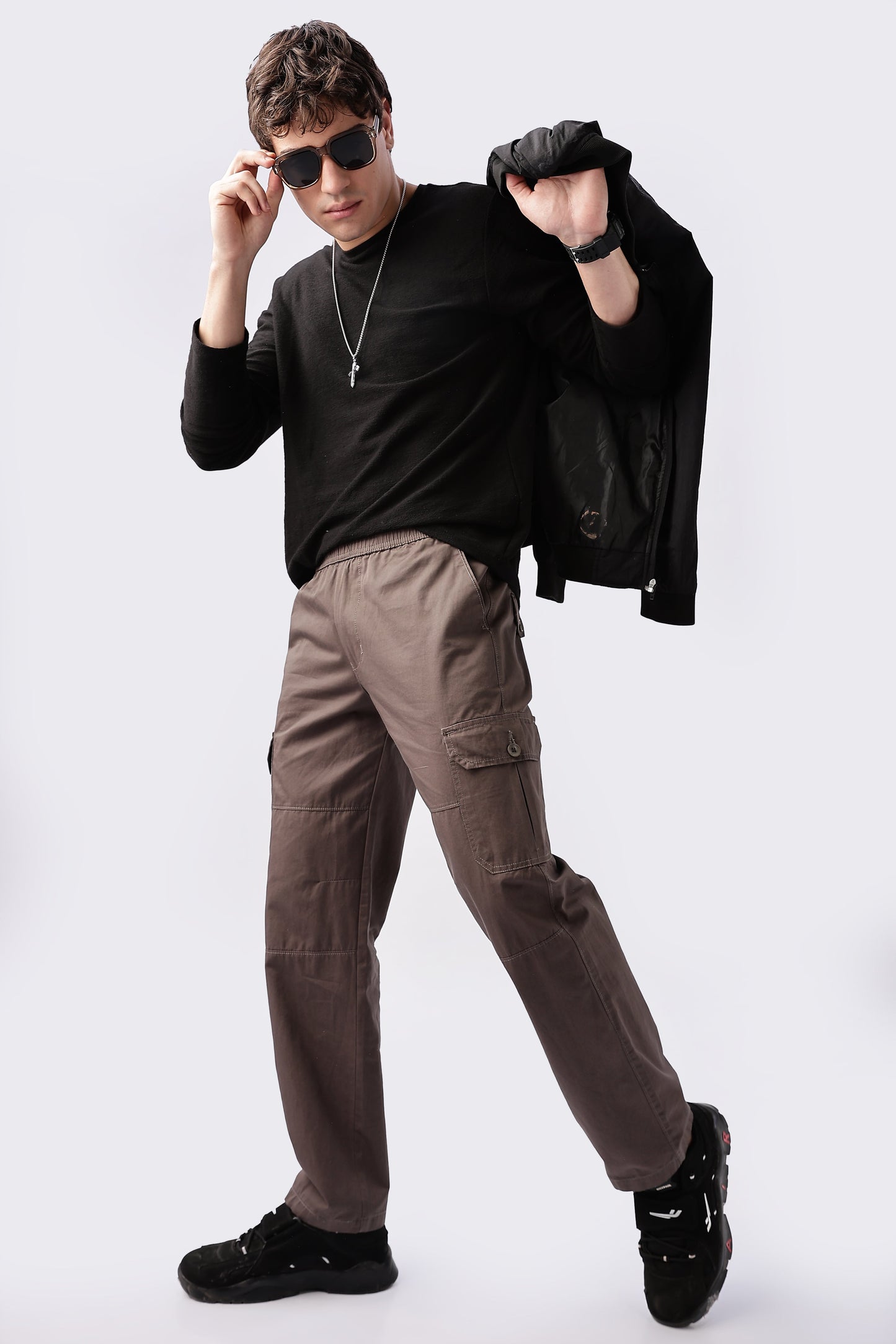 Men Relaxed Fit Air Cargo-Grey