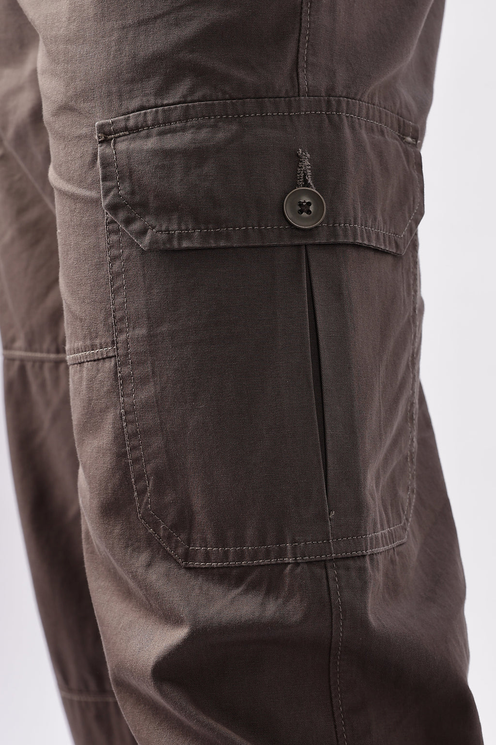 Men Relaxed Fit Air Cargo-Grey