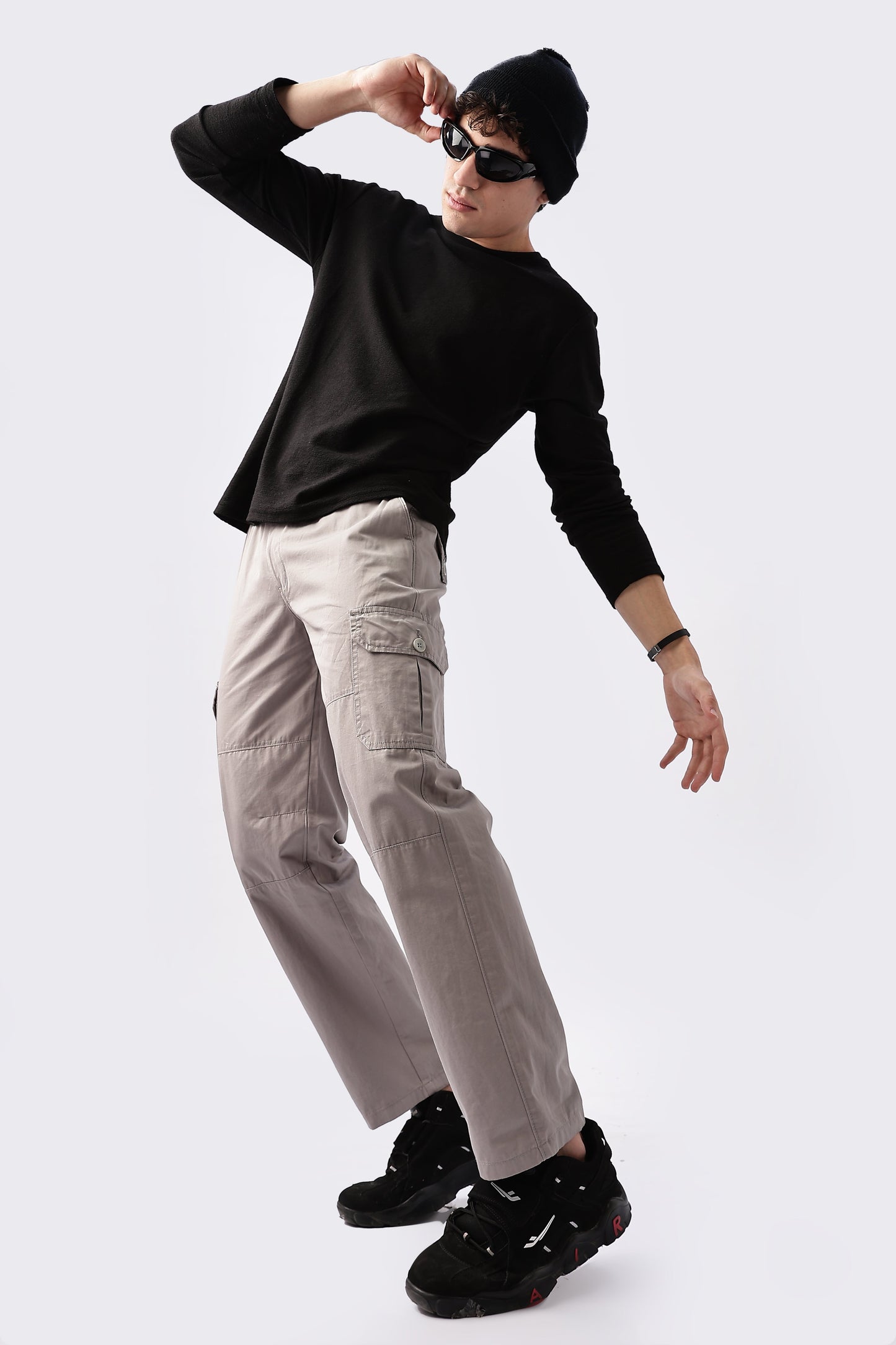 Men Relaxed Fit Air Cargo-Lt Grey