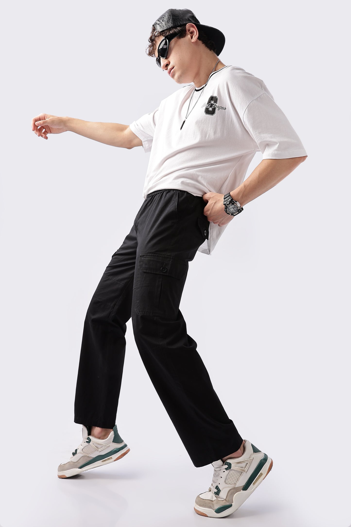 Men Relaxed Fit Air Cargo-Black