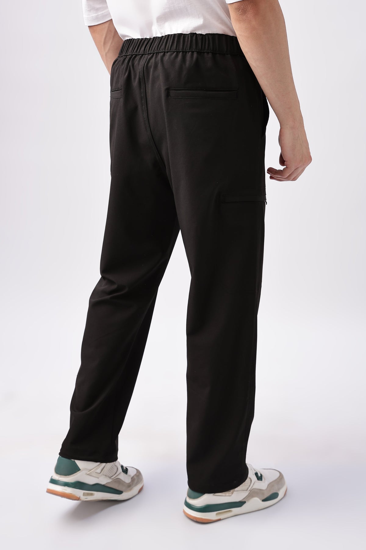 Men Structured Adventure Cargo-Black