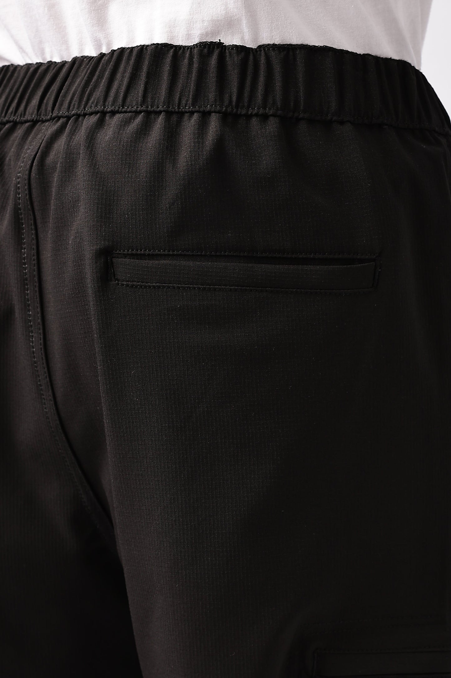 Men Structured Adventure Cargo-Black